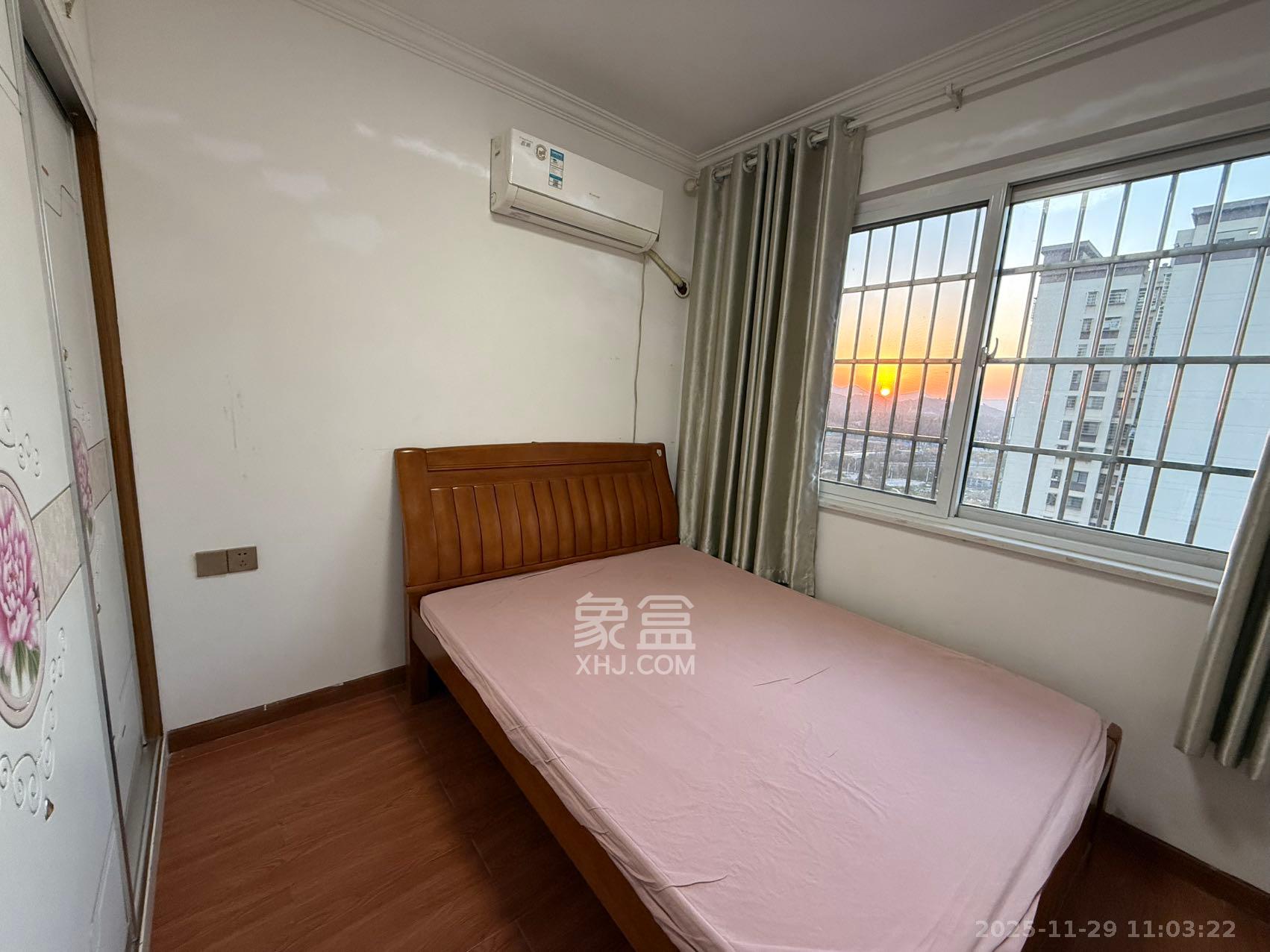 和康园小区 3室2厅2卫 2100.0元/月 和康园小区 3室2厅2卫 2100.0元/月室内图