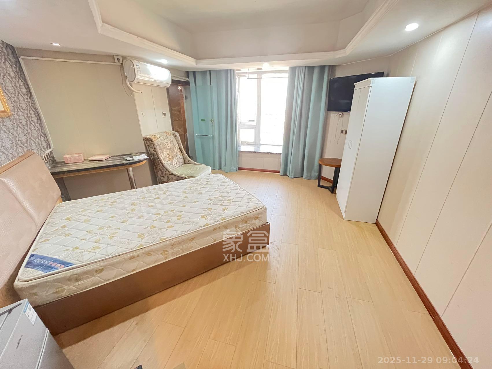 三重星都心  1室1厅1卫    950.0元/月