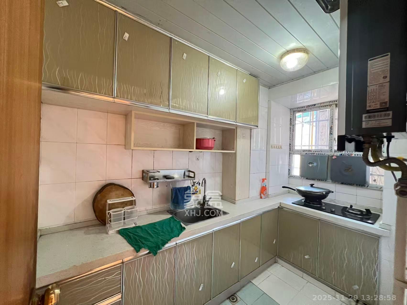 友园山庄 2室2厅1卫 1700.0元/月 友园山庄 2室2厅1卫 1700.0元/月室内图