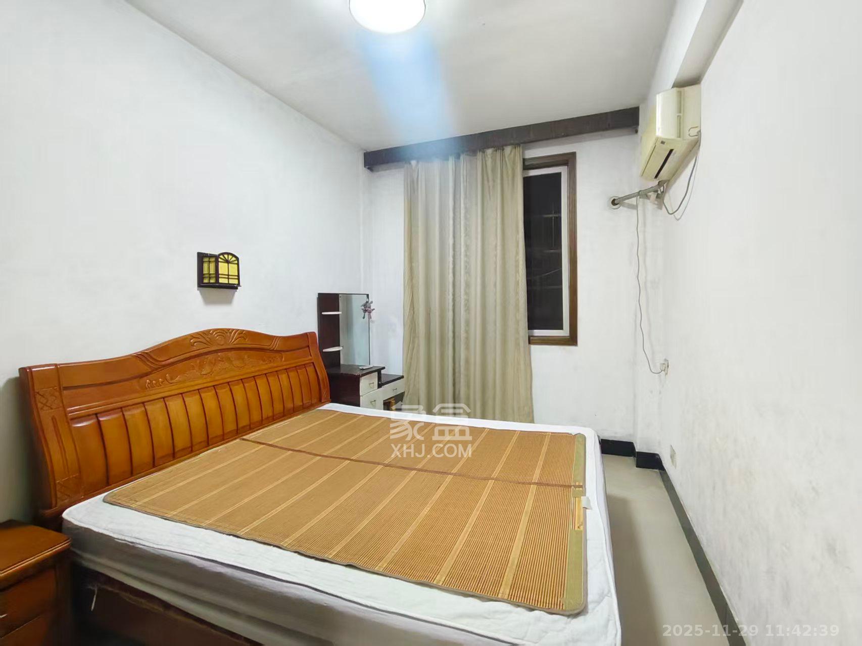 新桥家园 2室2厅1卫 1400.0元/月 新桥家园 2室2厅1卫 1400.0元/月室内图