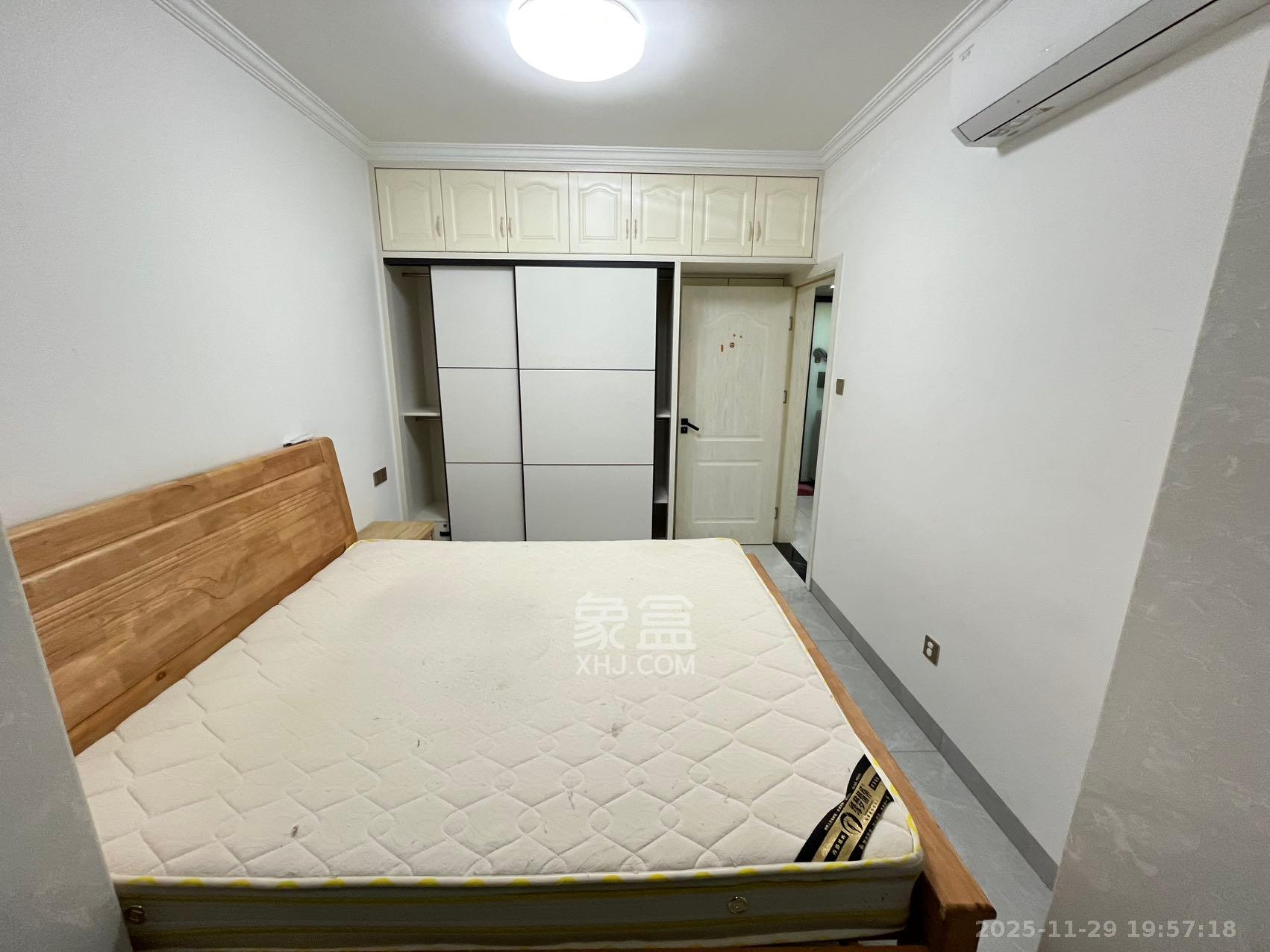 星城新宇川河苑  2室2厅1卫    1700.0元/月