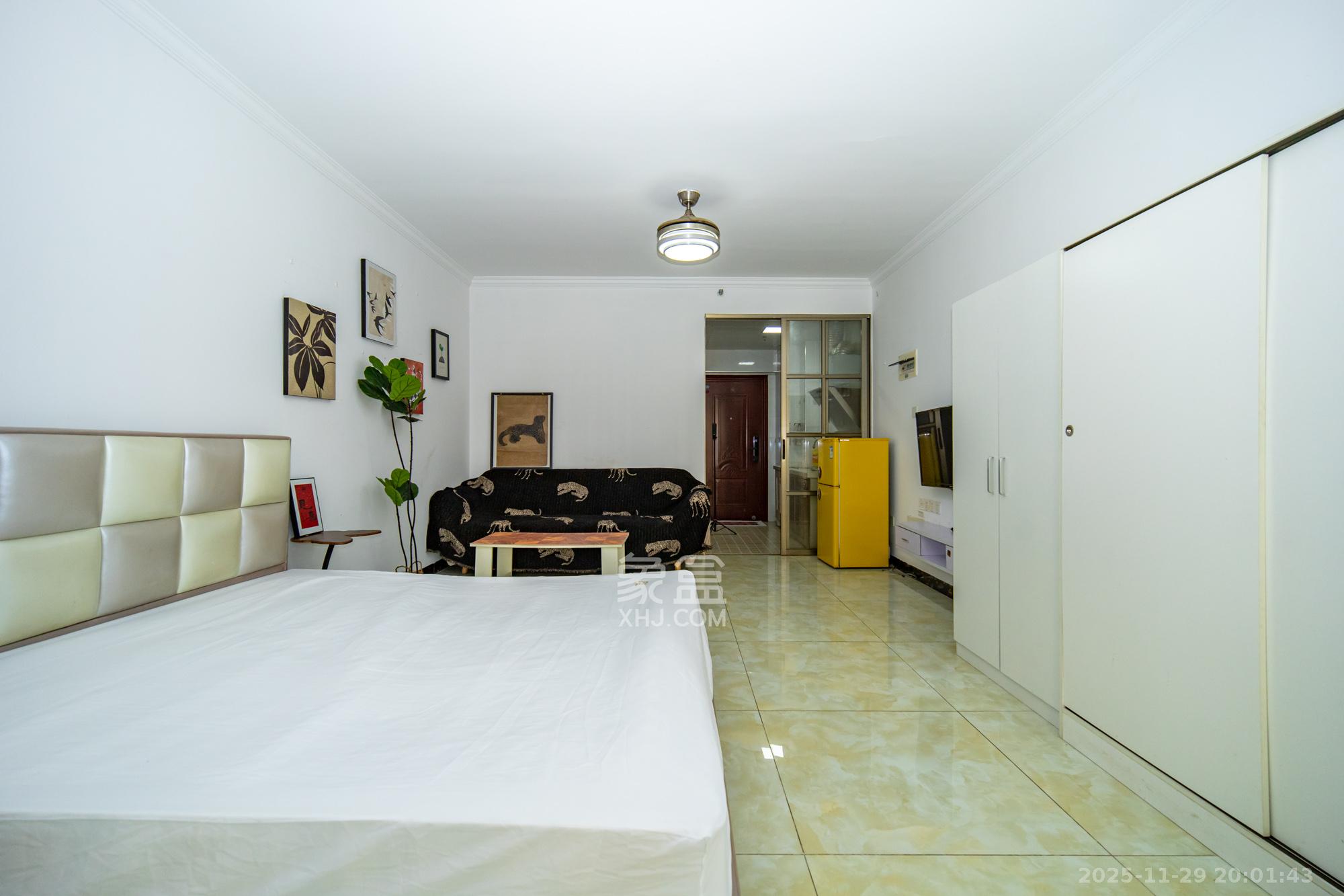 时代星空  1室1厅1卫    19.0万客厅