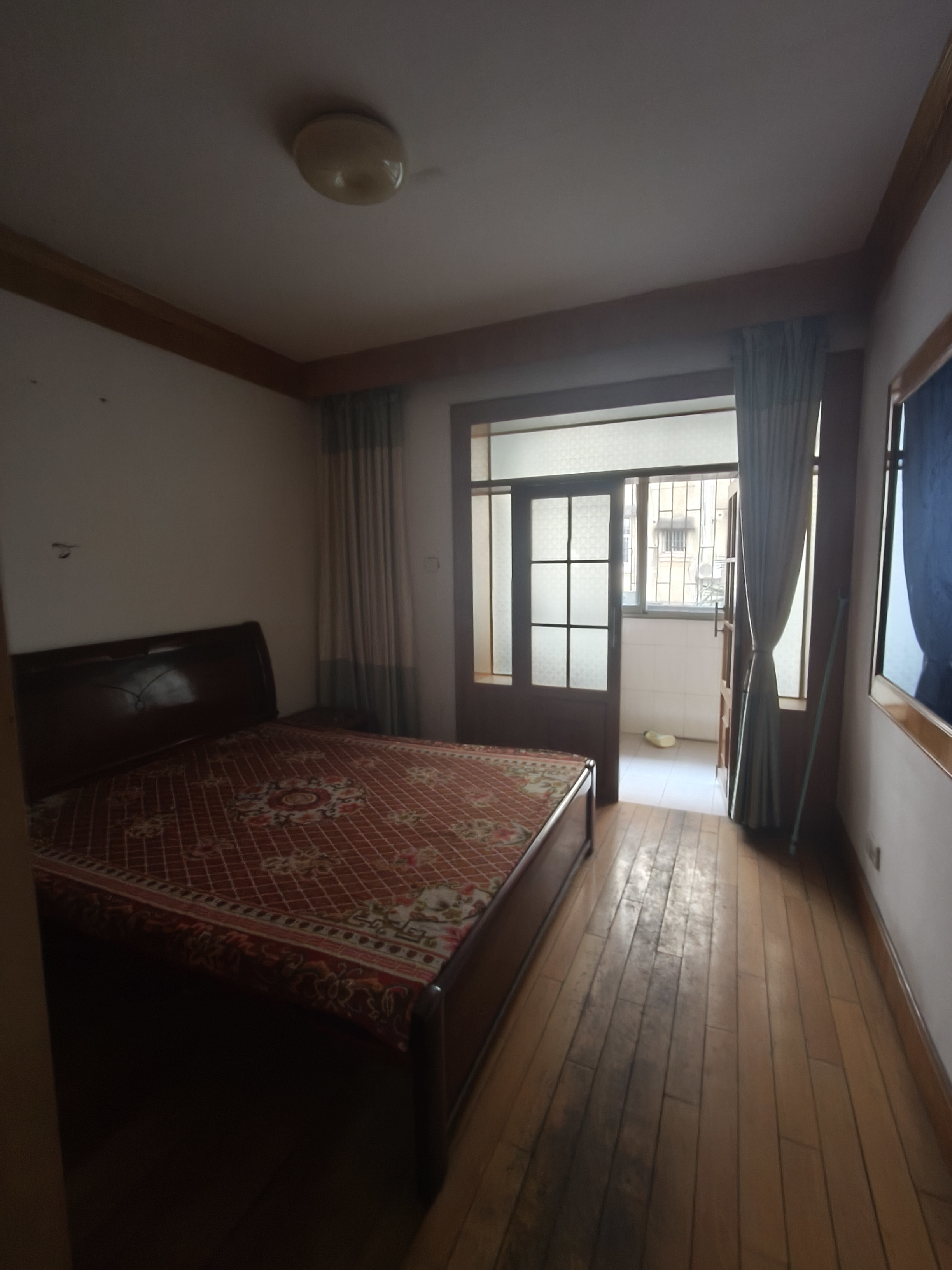 王家小区 1室0厅0卫 49.8万 王家小区 1室0厅0卫 49.8万客厅