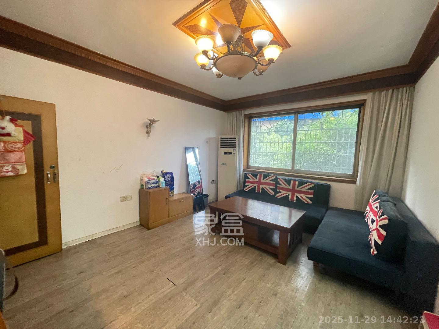 南园小区  2室2厅1卫    1500.0元/月室内图