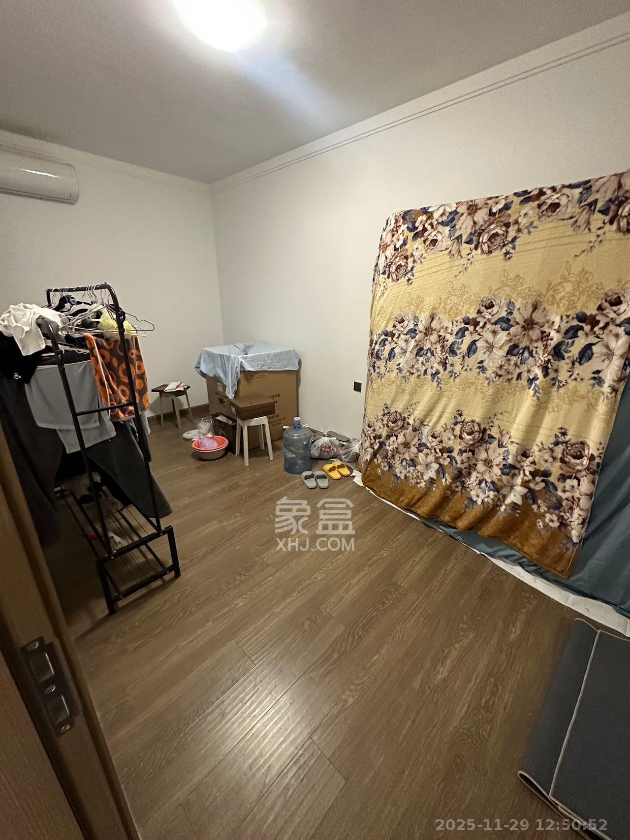 招商华发依云曦城  3室2厅2卫    2600.0元/月室内图