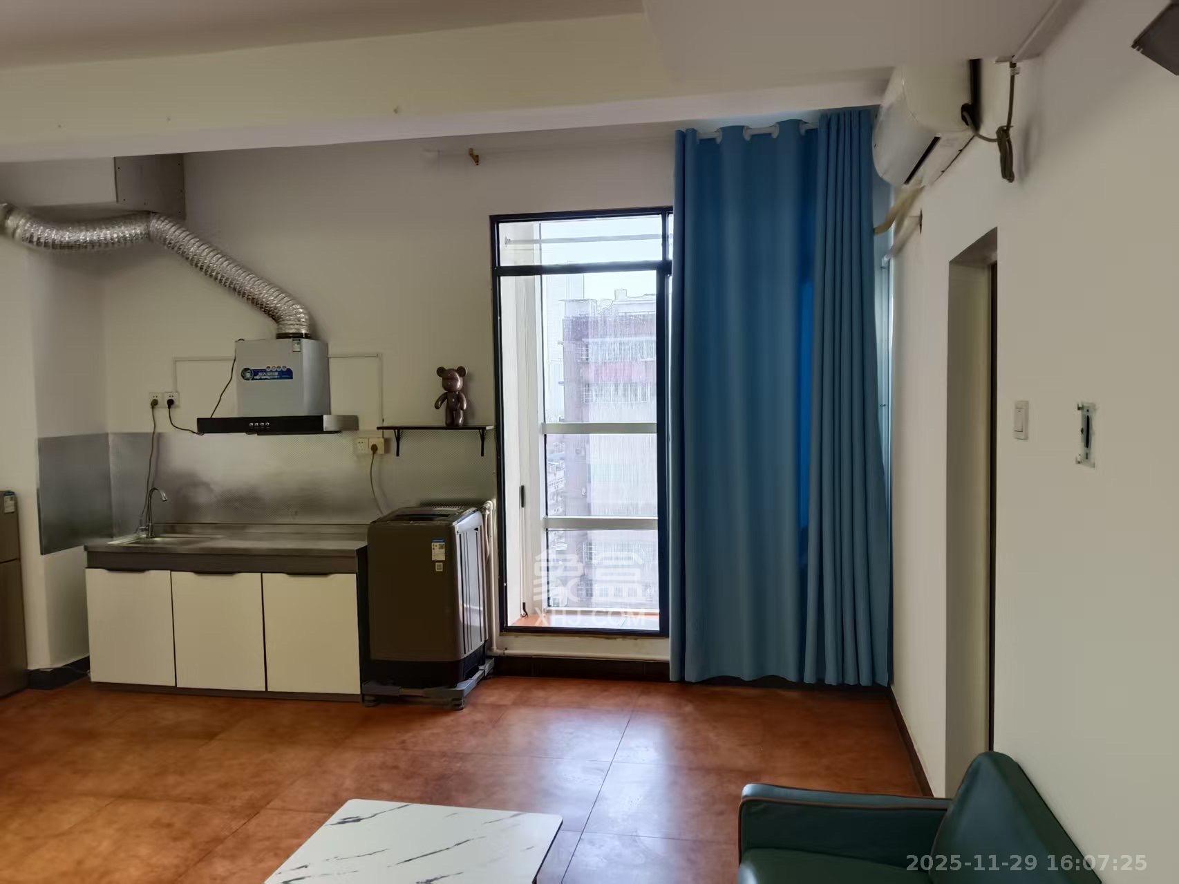 明城国际  1室1厅1卫    1800.0元/月室内图