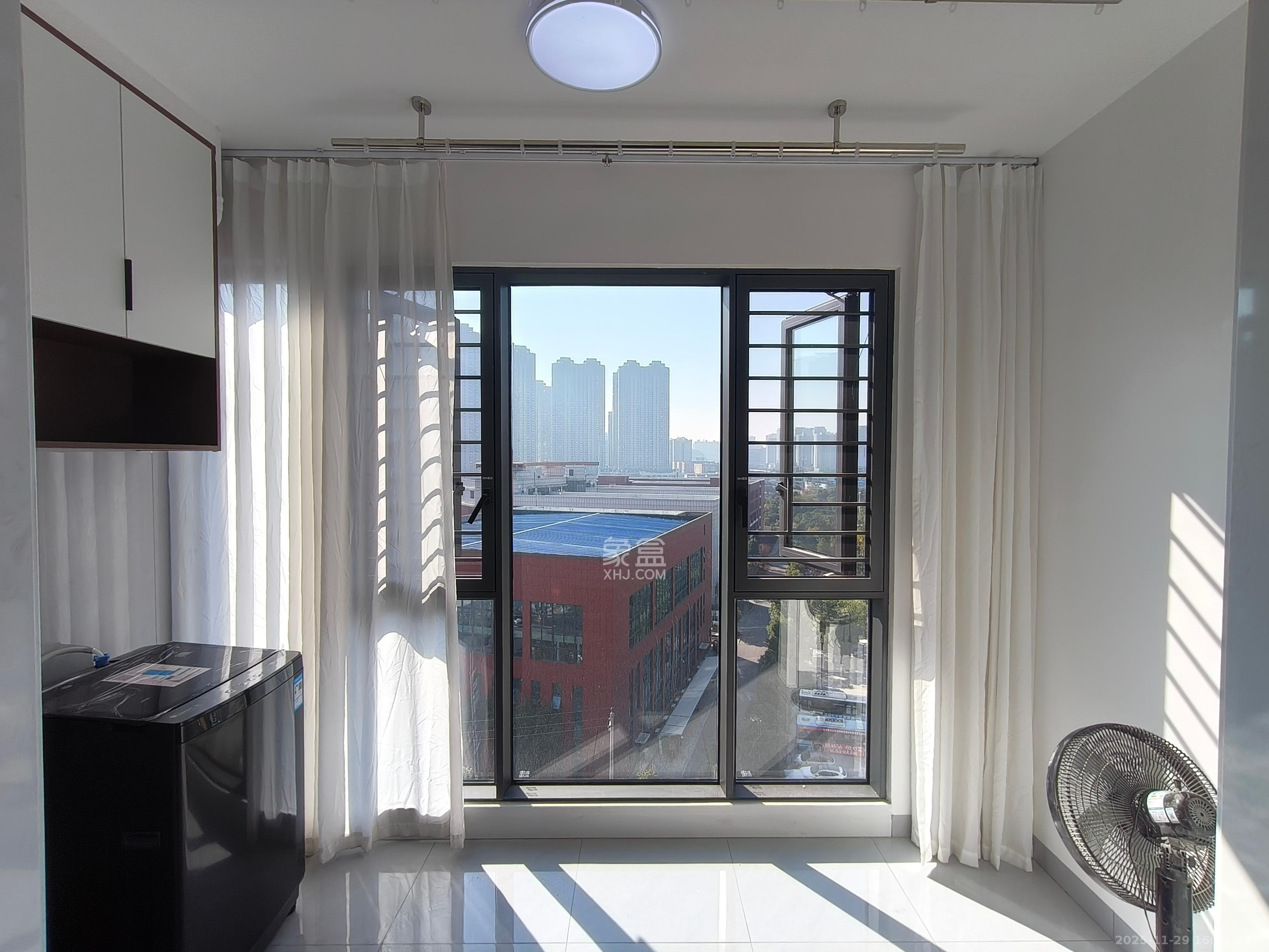 润和星河玥  3室2厅1卫    2500.0元/月室内图