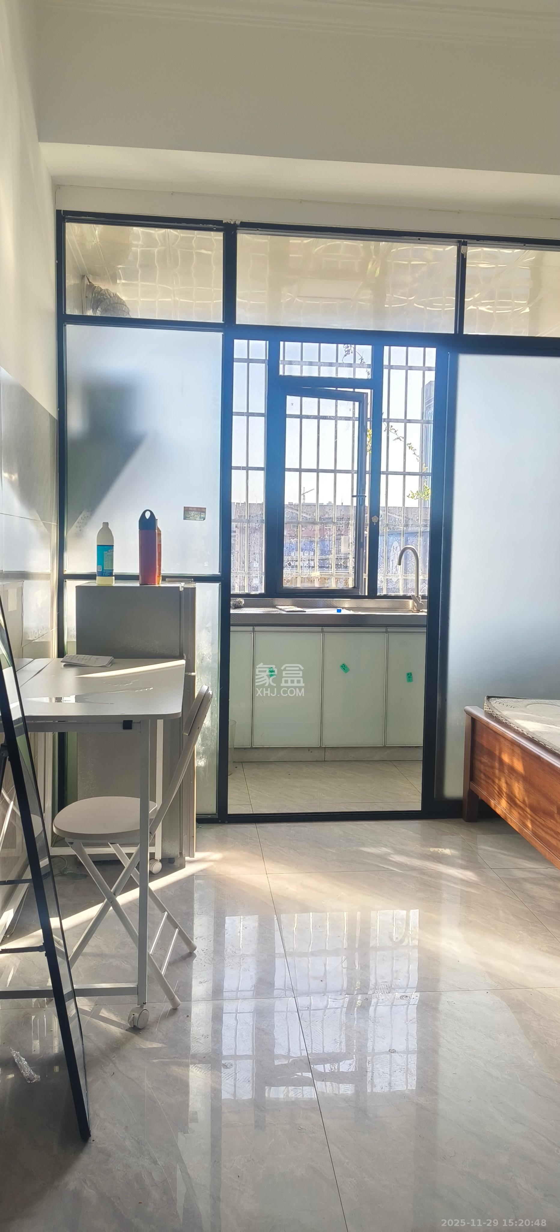 新合四村 1室1厅1卫 900.0元/月 新合四村 1室1厅1卫 900.0元/月室内图