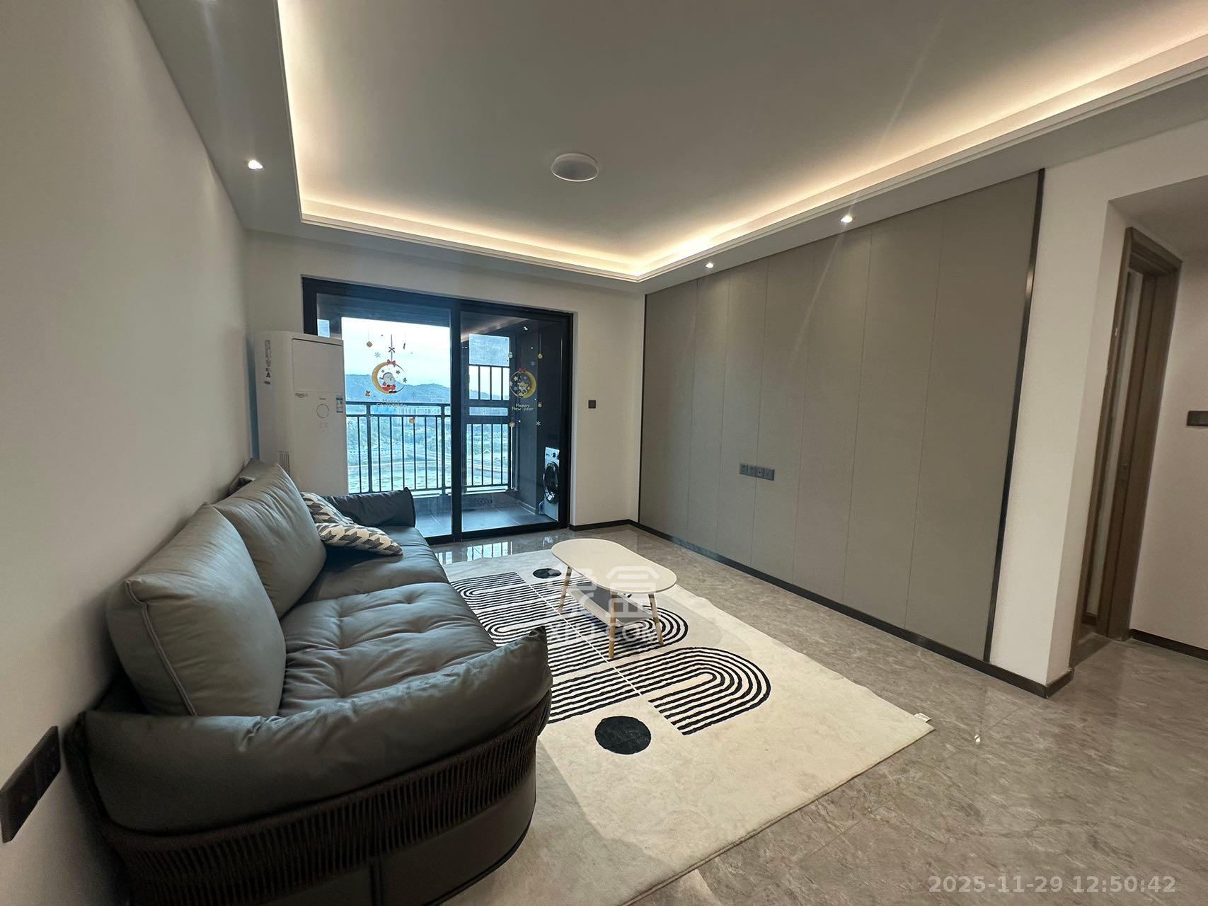 招商华发依云曦城 3室2厅2卫 2600.0元/月 招商华发依云曦城 3室2厅2卫 2600.0元/月室内图