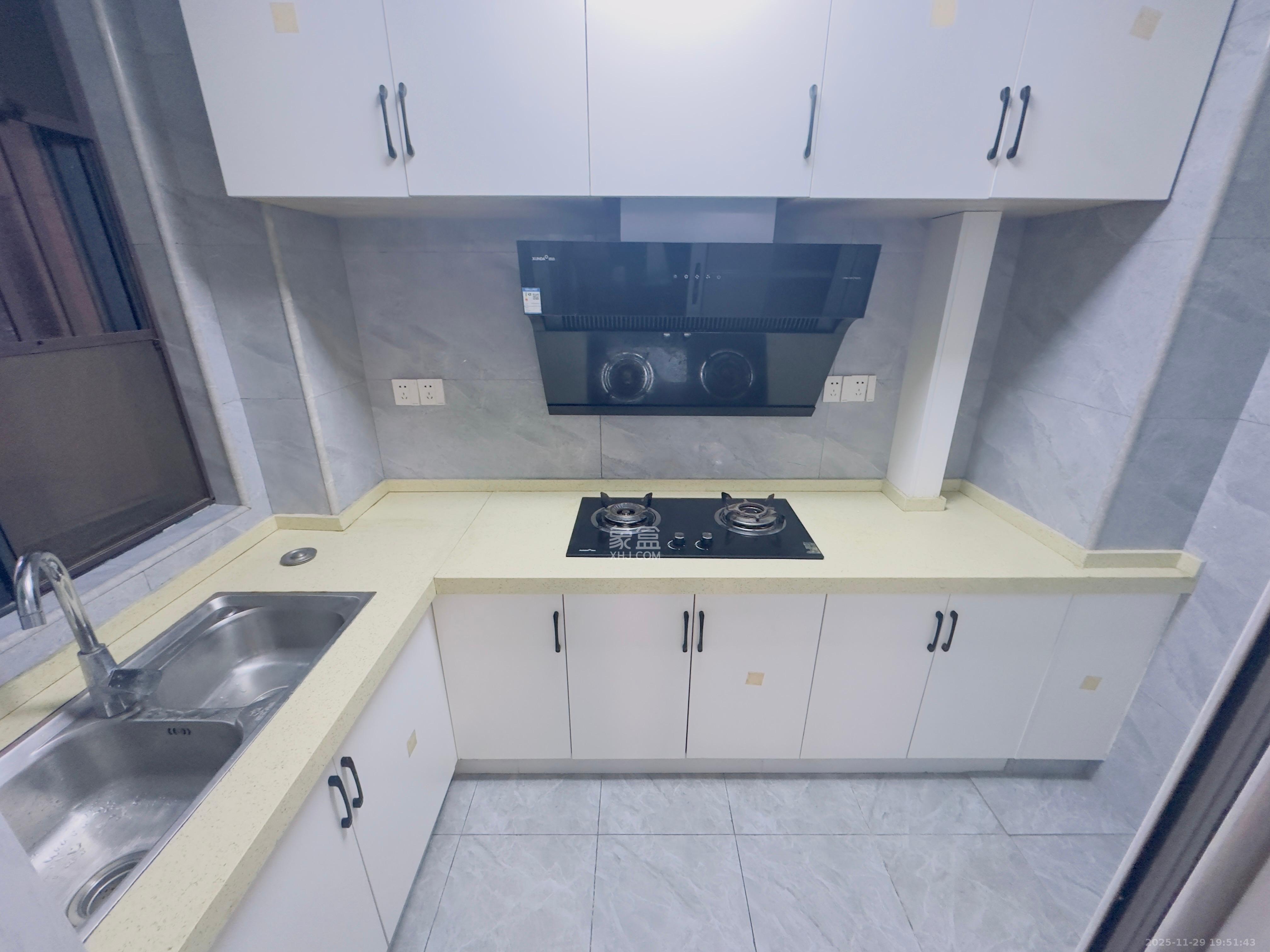 丰禧园 2室2厅1卫 2400.0元/月 丰禧园 2室2厅1卫 2400.0元/月室内图