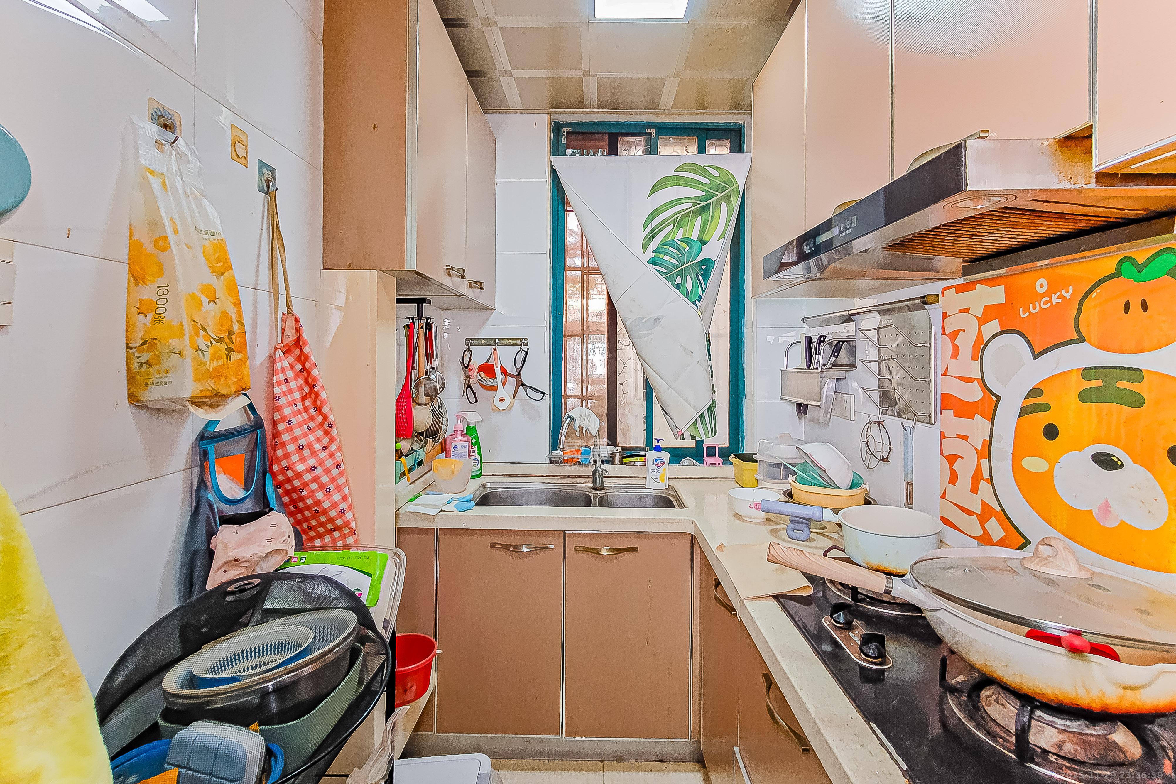 麻园湾测试所 2室2厅1卫 42.8万 麻园湾测试所 2室2厅1卫 42.8万厨房