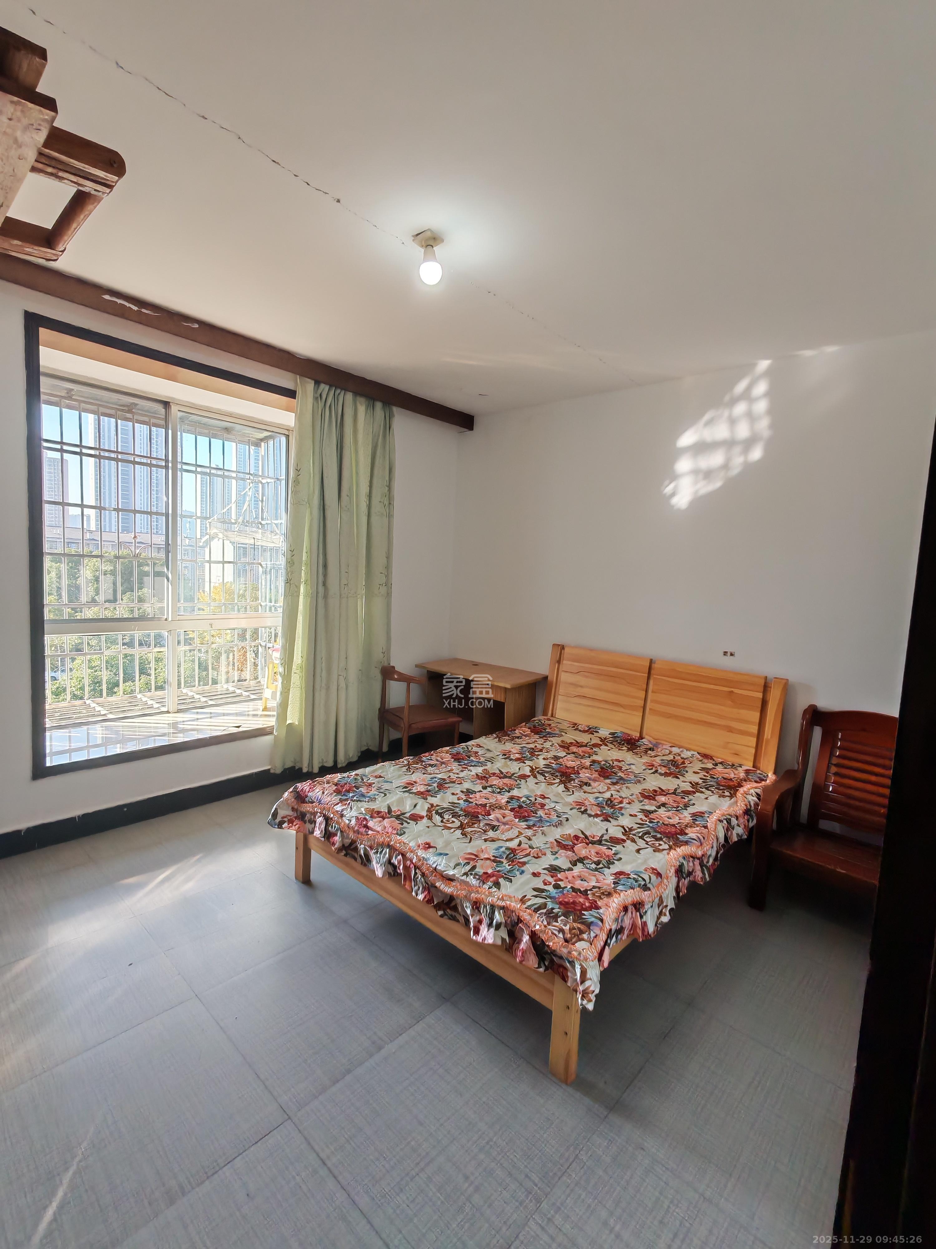 长丰小区  1室0厅1卫    1050.0元/月室内图