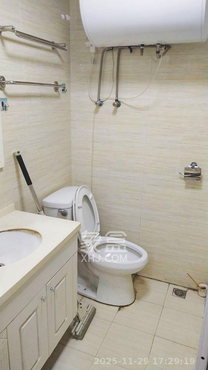 中建木莲工社 1室1厅1卫 1800.0元/月 中建木莲工社 1室1厅1卫 1800.0元/月室内图