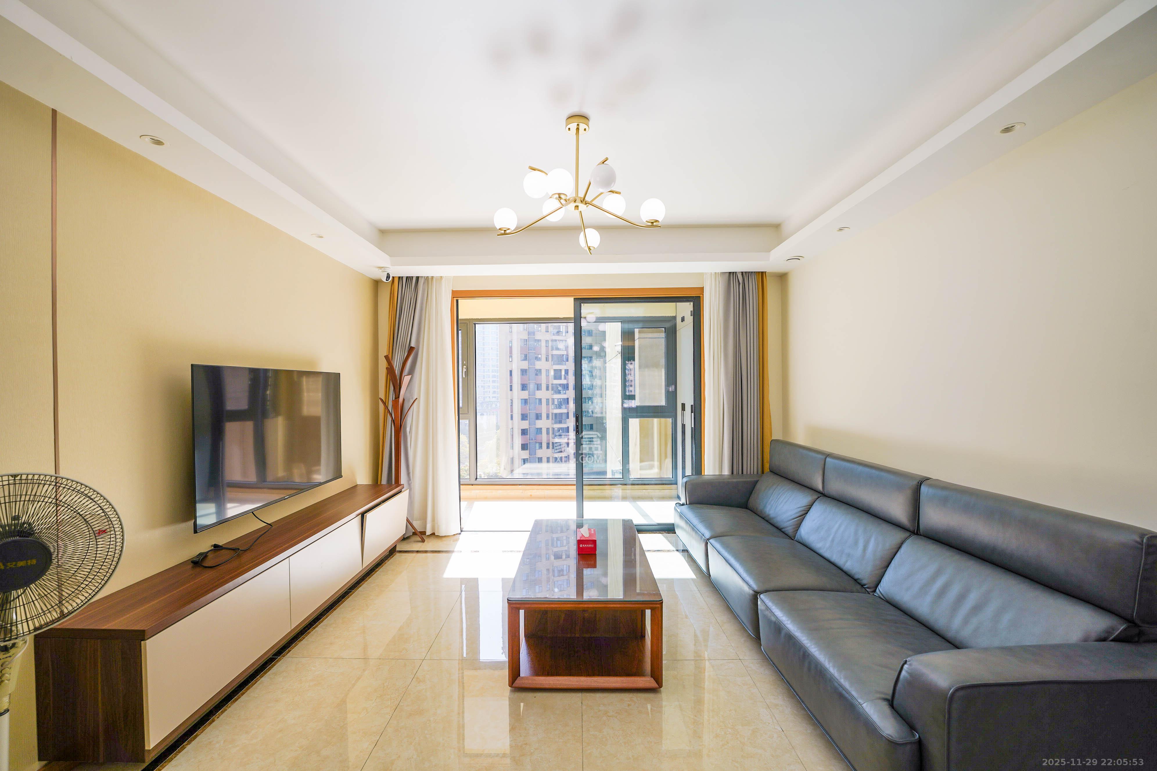 中建璟和城  4室2厅1卫    130.0万