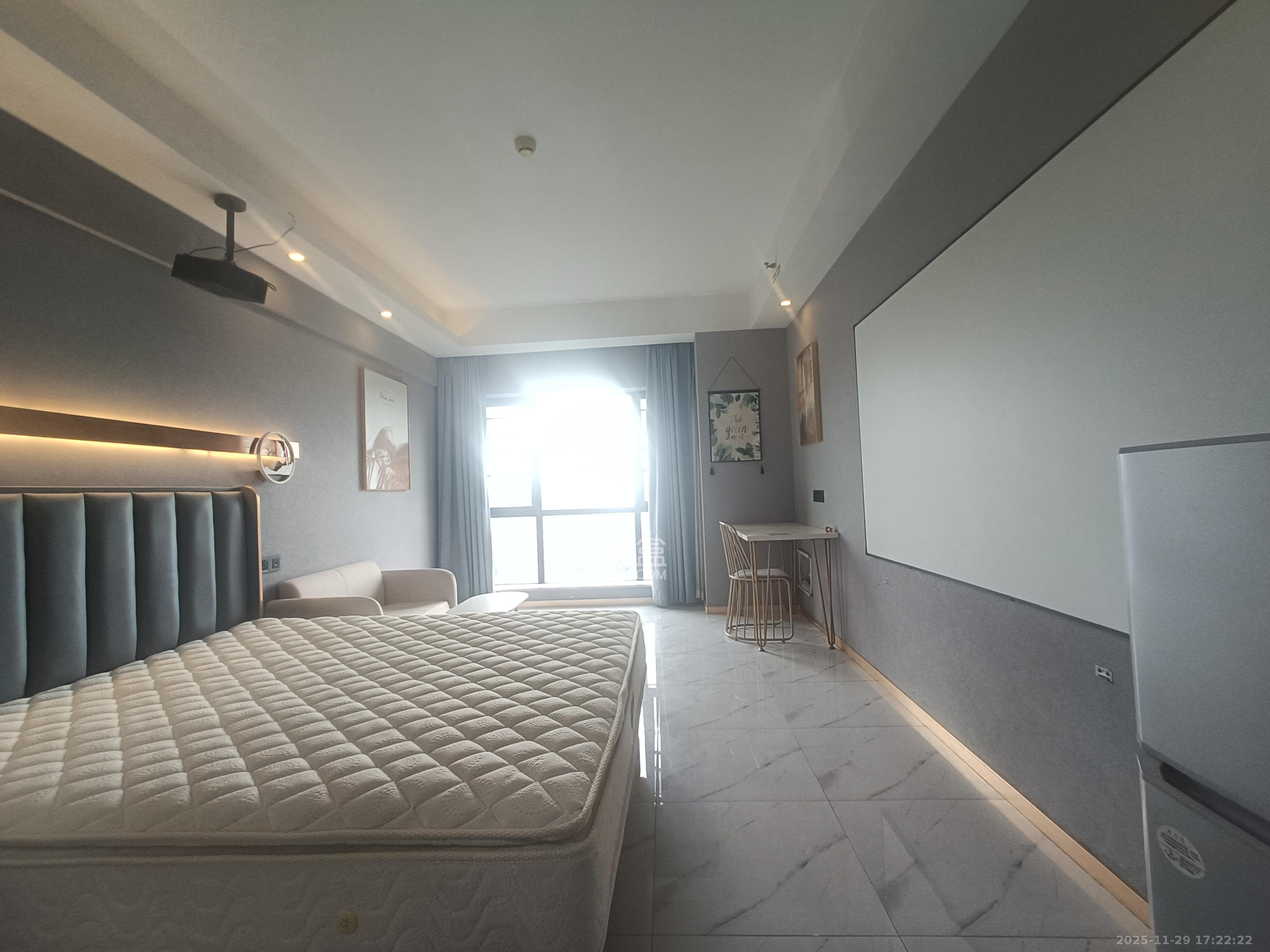 旭辉国际广场（永升商业广场）  1室1厅1卫    1500.0元/月