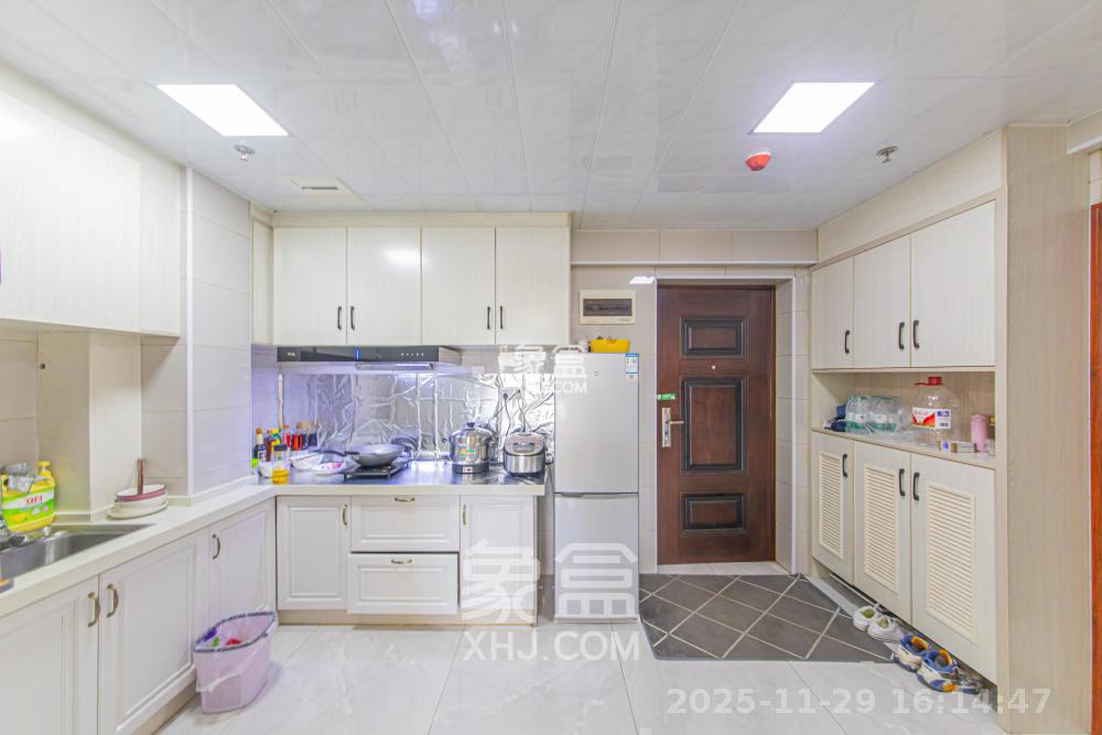 鑫远悦城（鑫远悦时代）  2室1厅1卫    1900.0元/月室内图