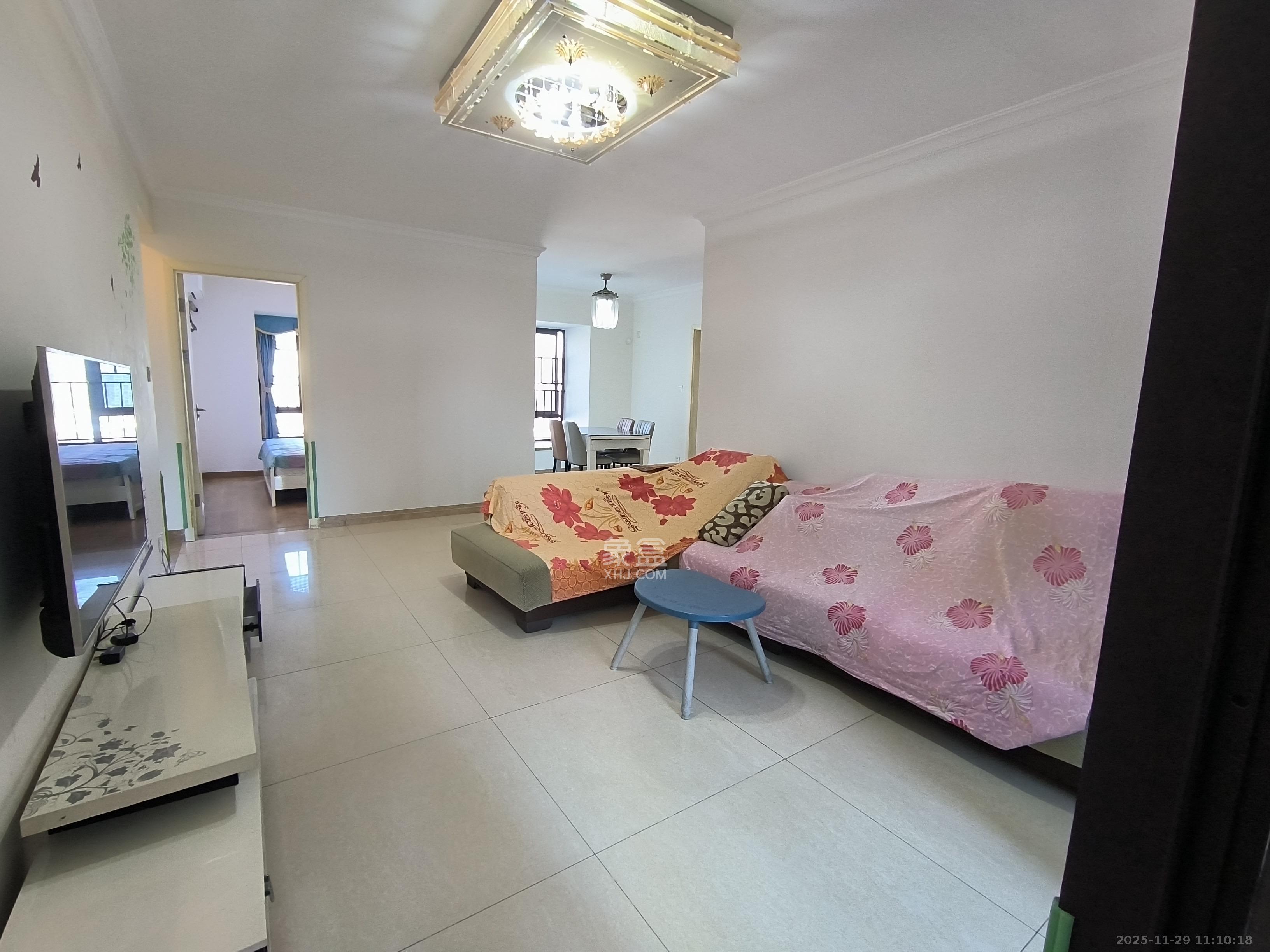 时代倾城一期  4室2厅1卫    2000.0元/月