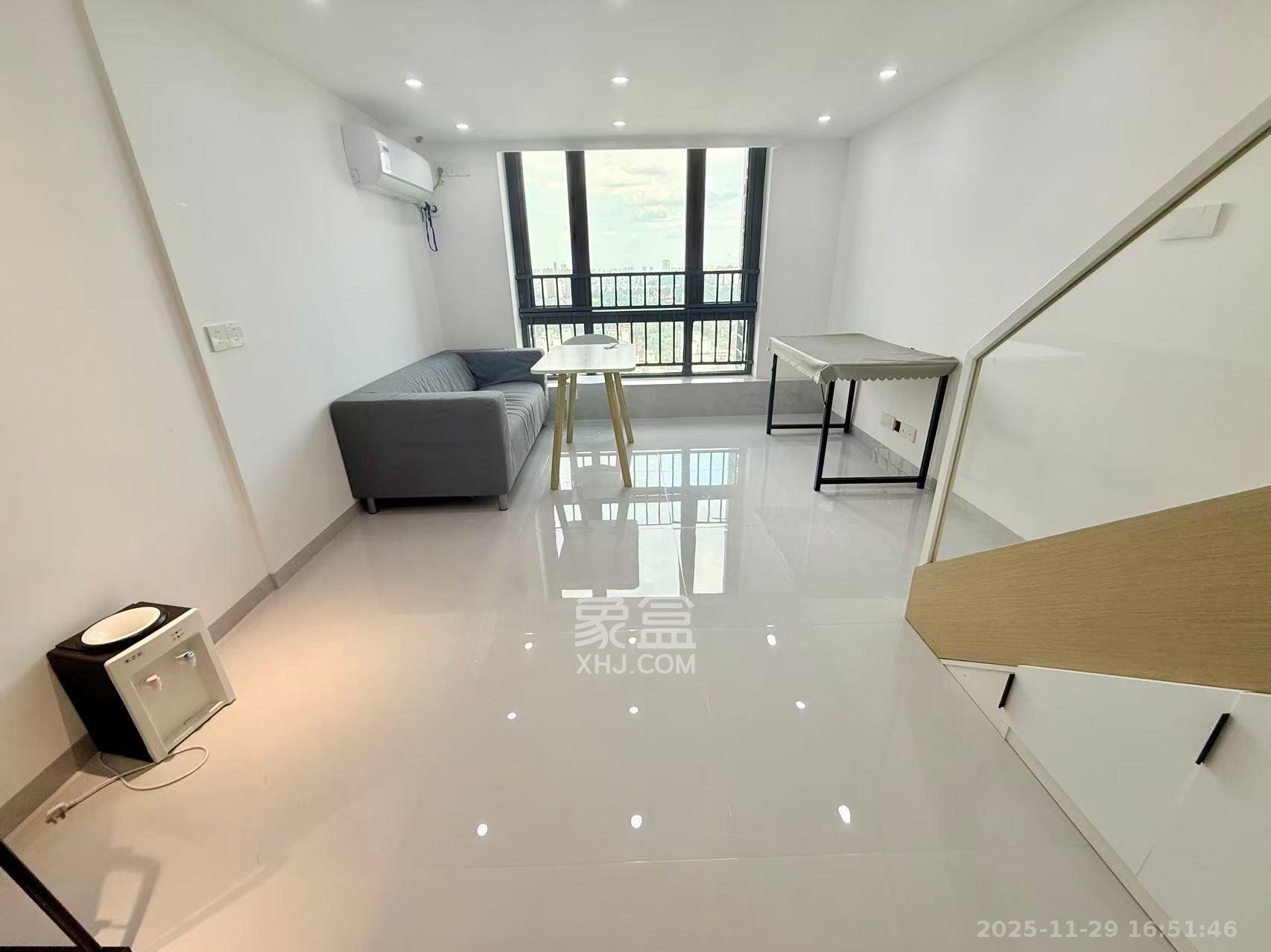 藏珑湖上公馆 1室1厅2卫 2500.0元/月 藏珑湖上公馆 1室1厅2卫 2500.0元/月室内图