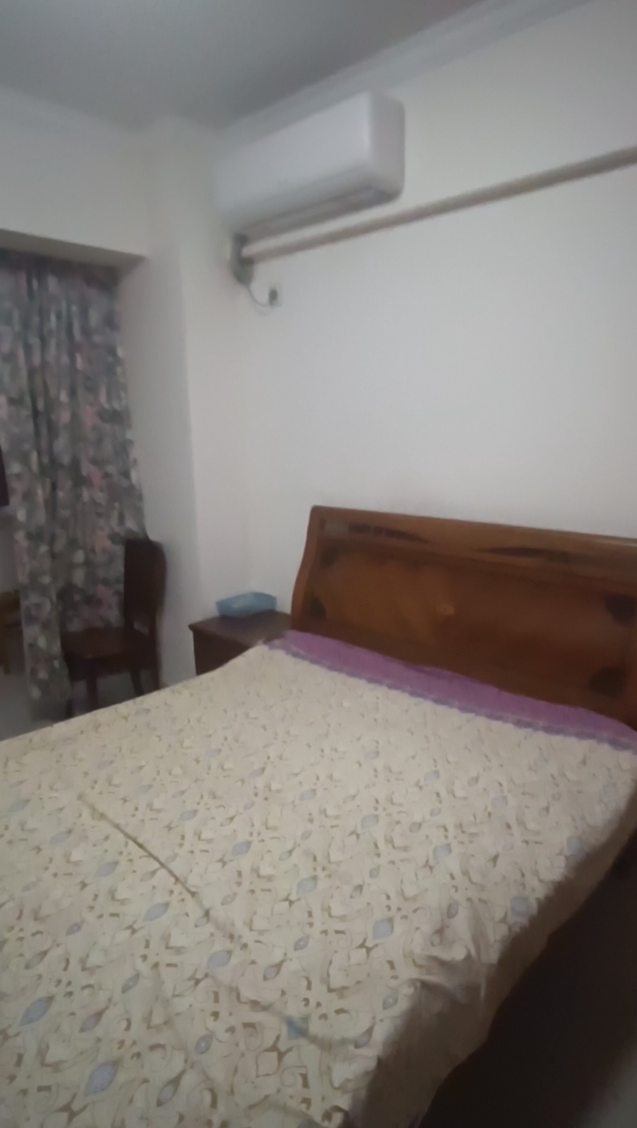 京江花园  3室2厅2卫    2700.0元/月室内图