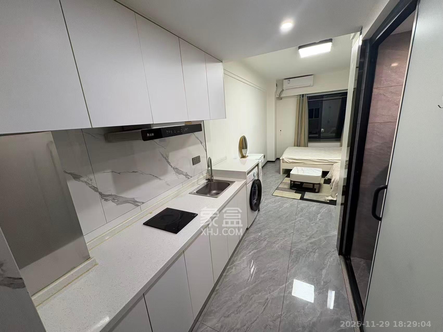 保利海德公园  1室1厅1卫    1700.0元/月