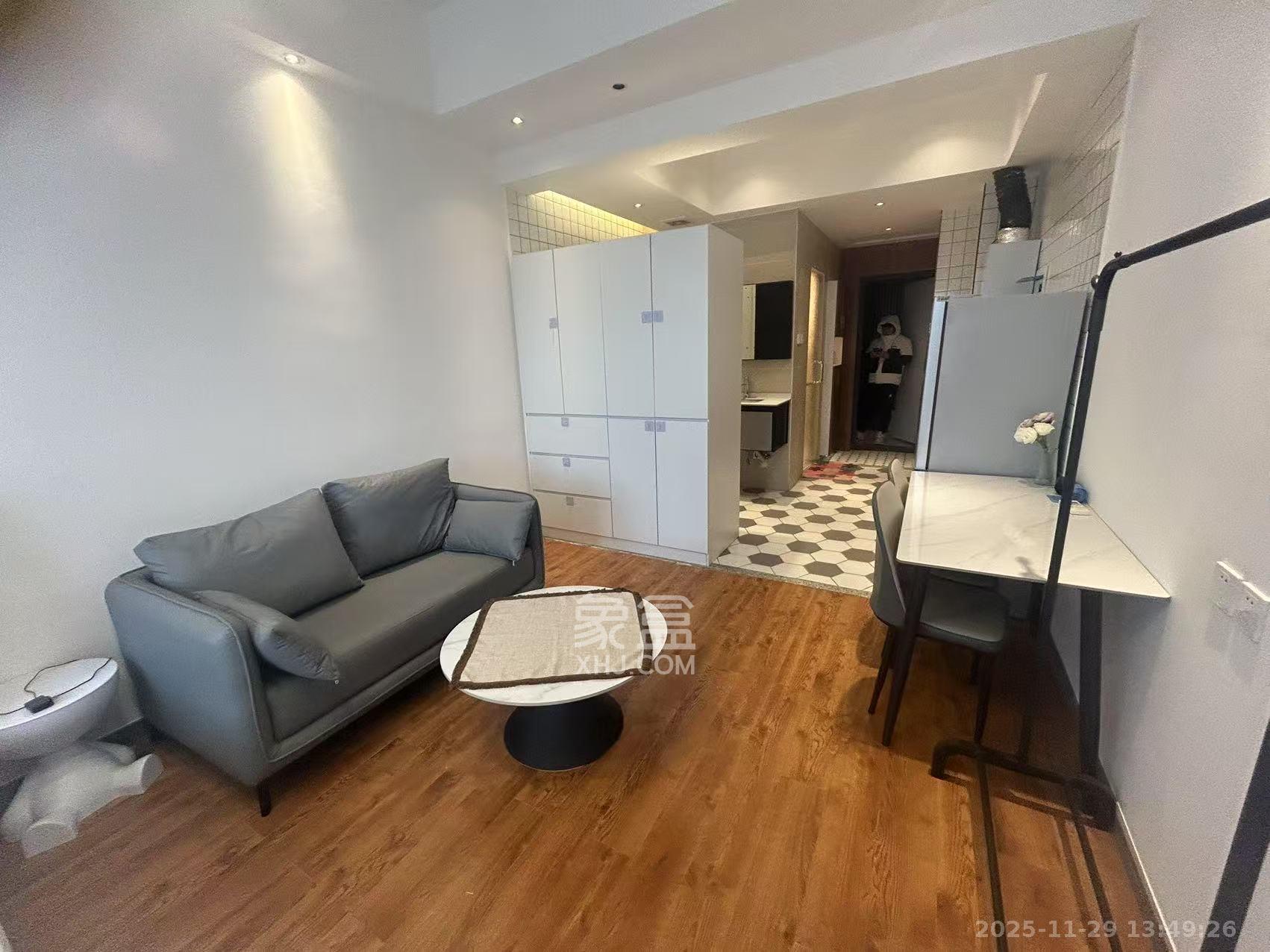 宇成开福广场   41.1㎡      1700.0元/月室内图