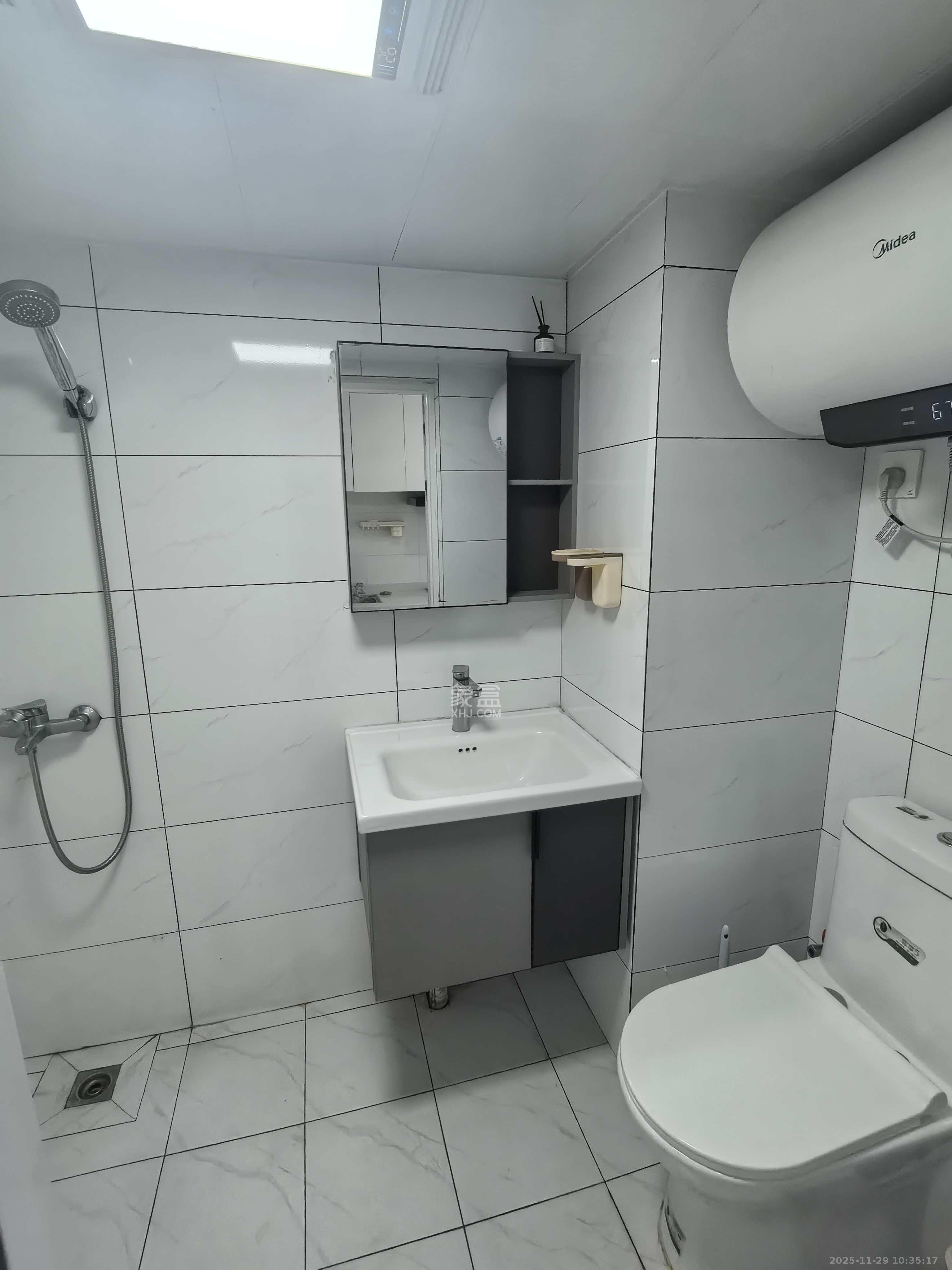 爱家当代境 2室1厅1卫 1800.0元/月 爱家当代境 2室1厅1卫 1800.0元/月室内图