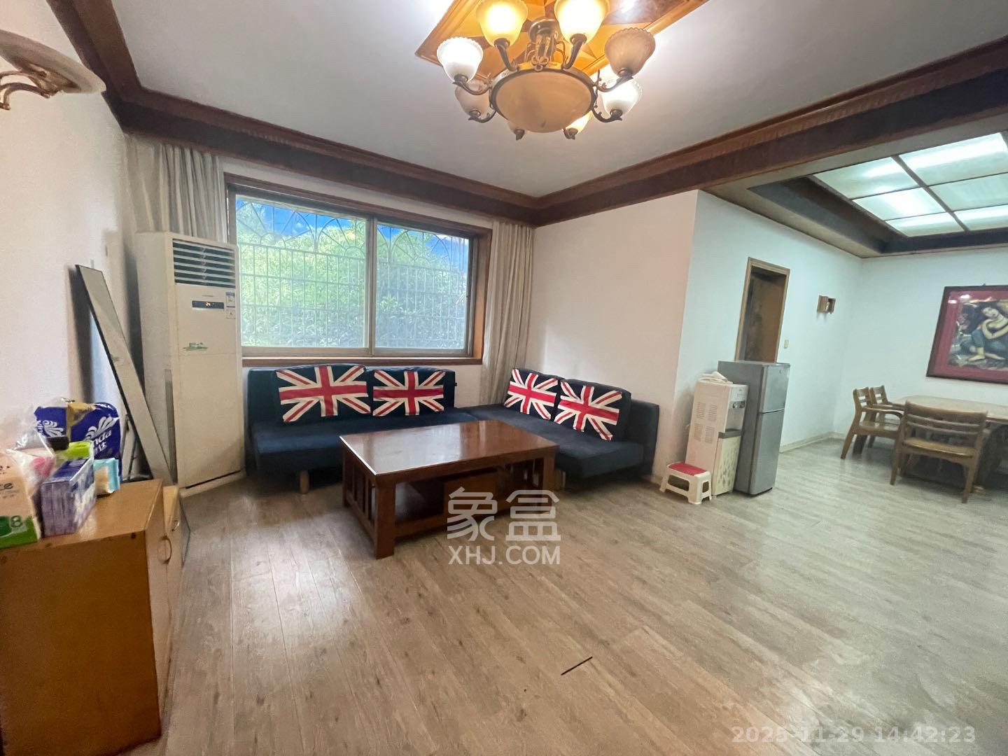 南园小区  2室2厅1卫    1500.0元/月