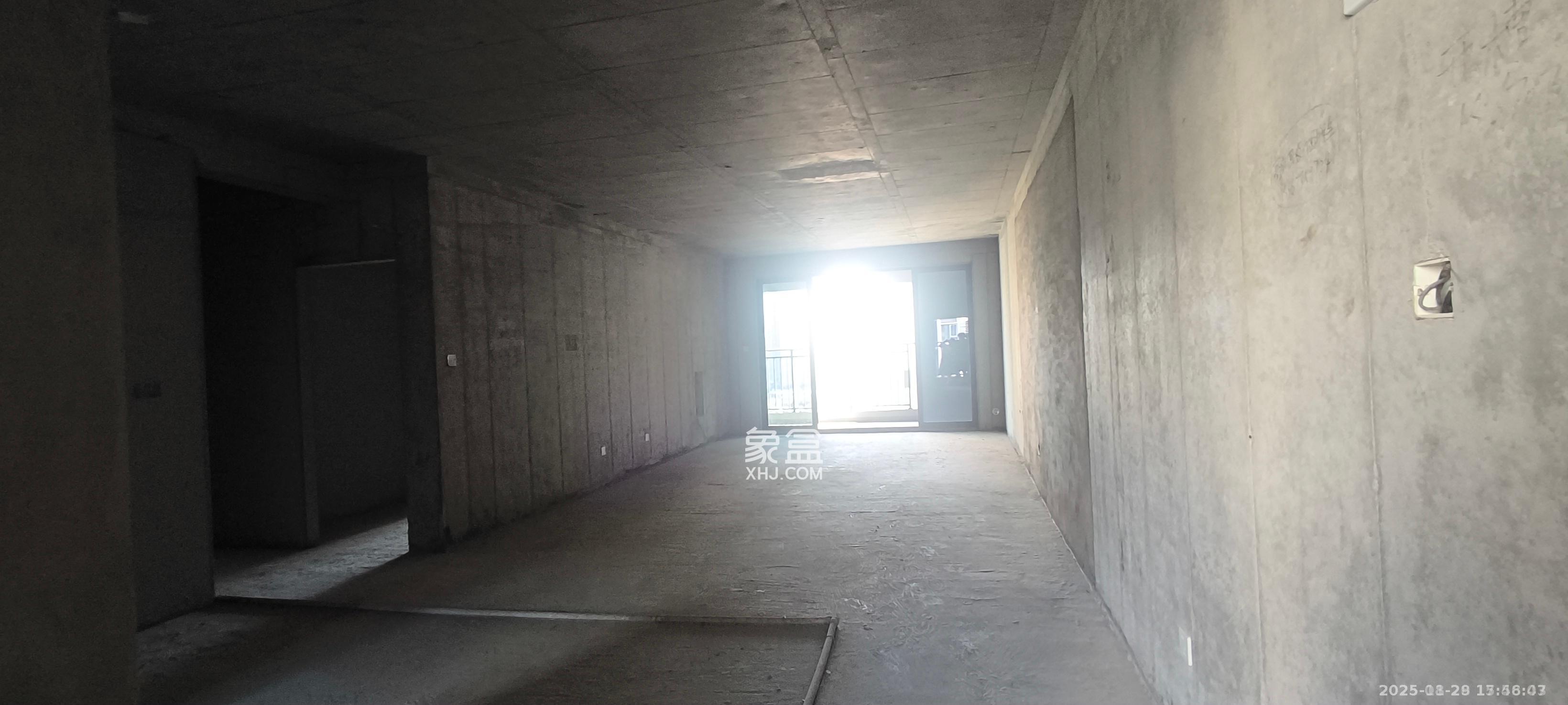 润和星河玥  3室2厅2卫    2000.0元/月室内图