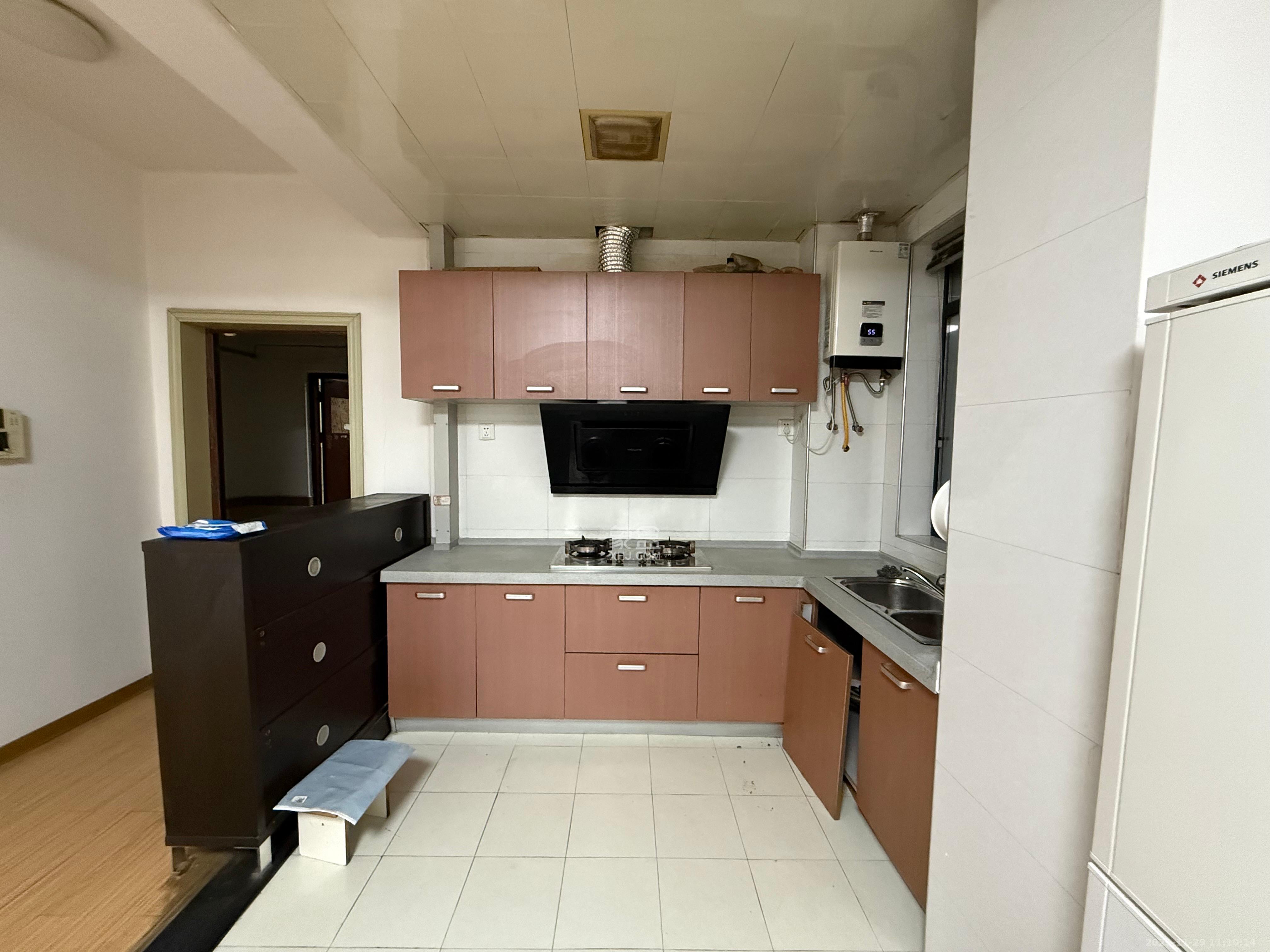 尚城  2室2厅1卫    1800.0元/月