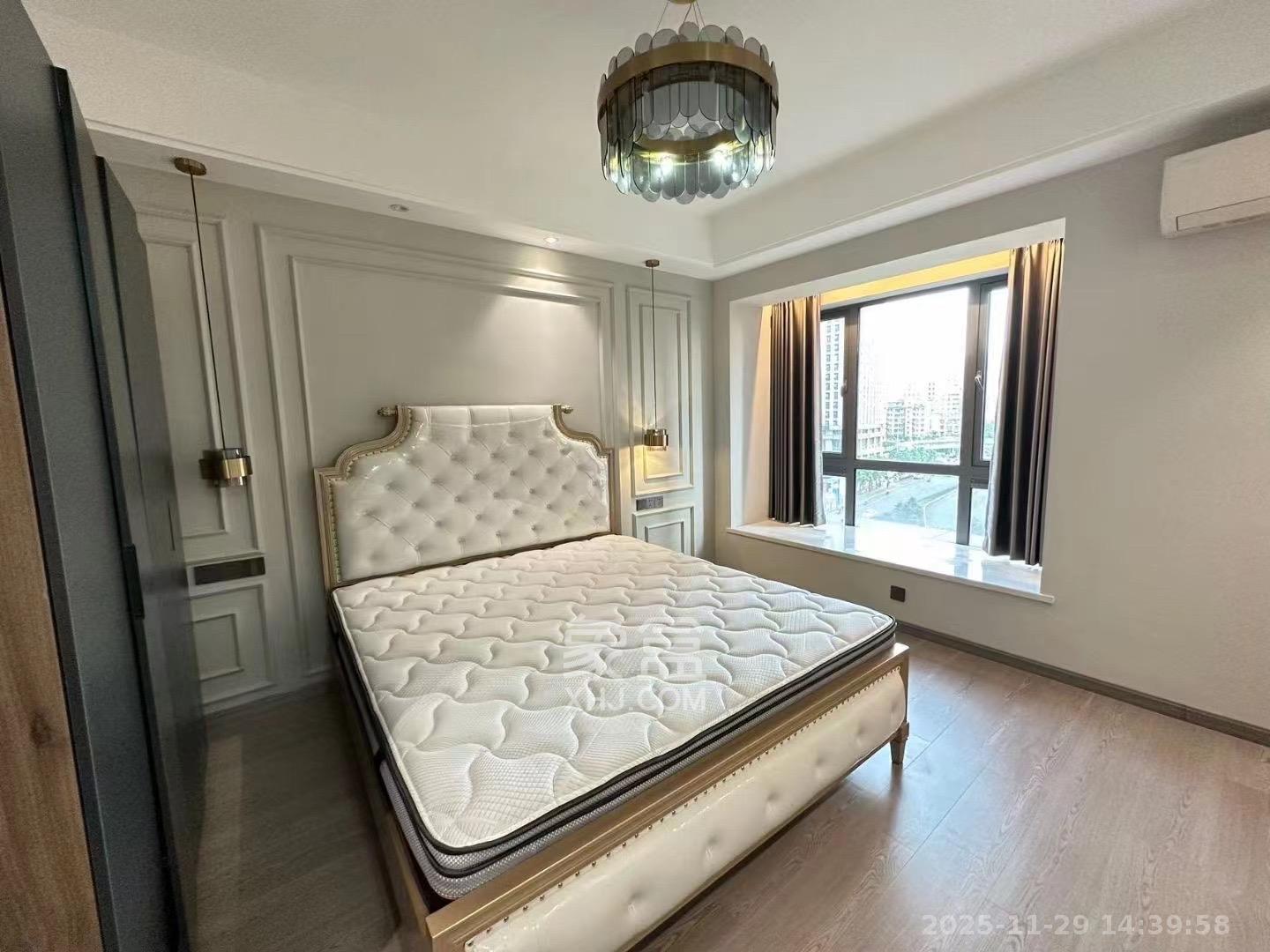 保利国际广场  1室2厅1卫    7000.0元/月室内图