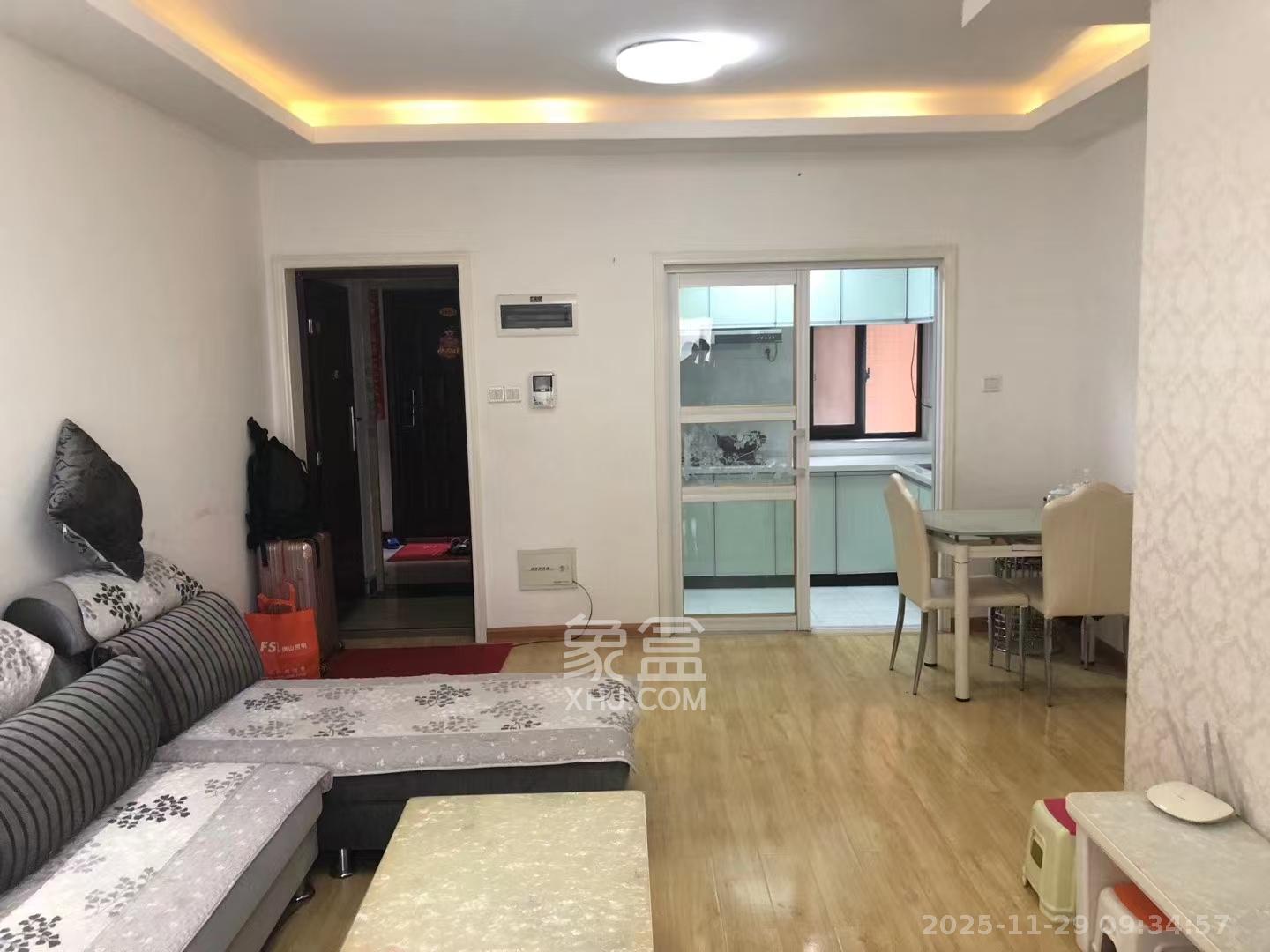 香樟兰亭（朗峰苑）  4室2厅1卫    2450.0元/月