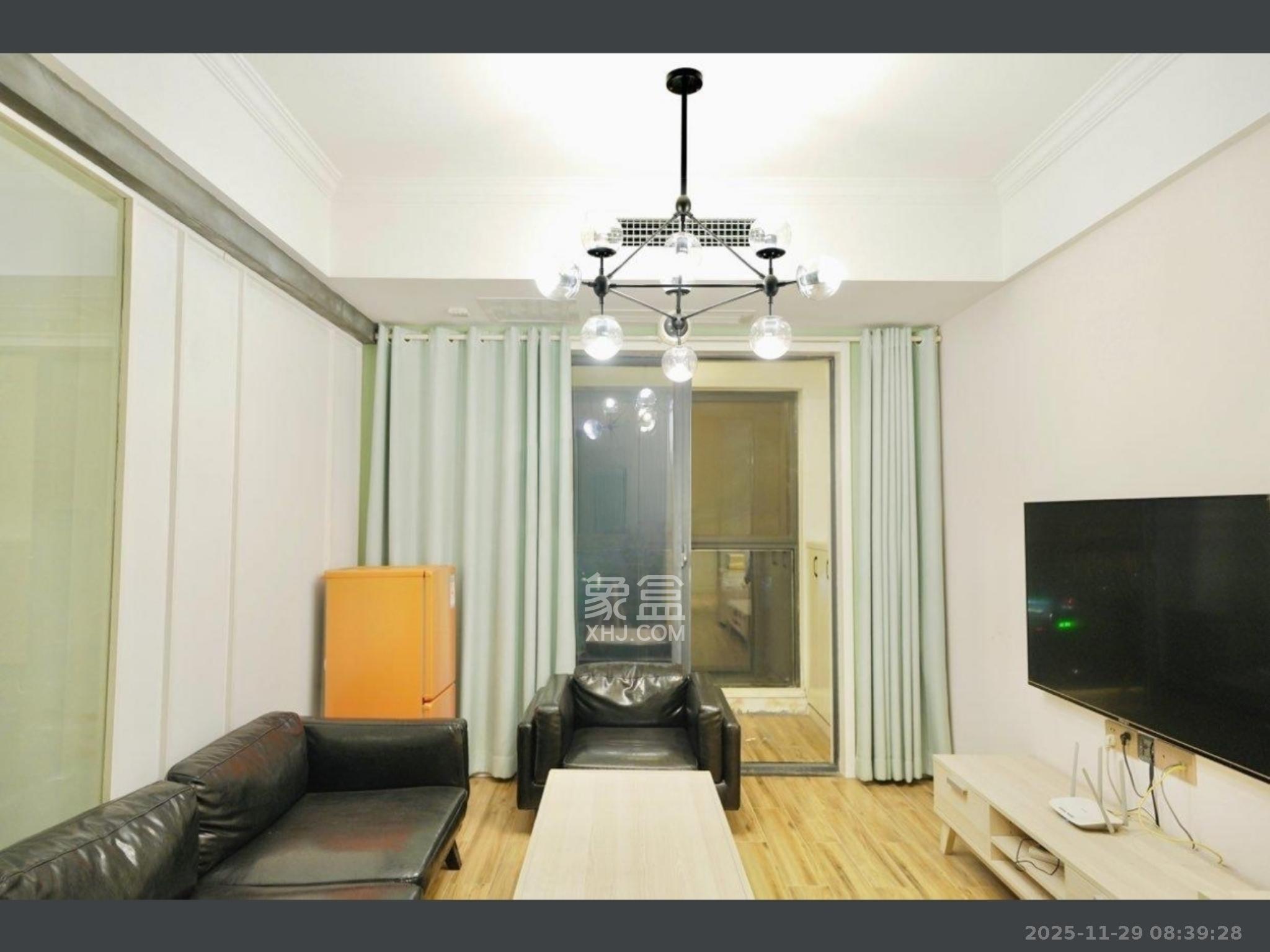 武广美誉  2室1厅1卫    2400.0元/月