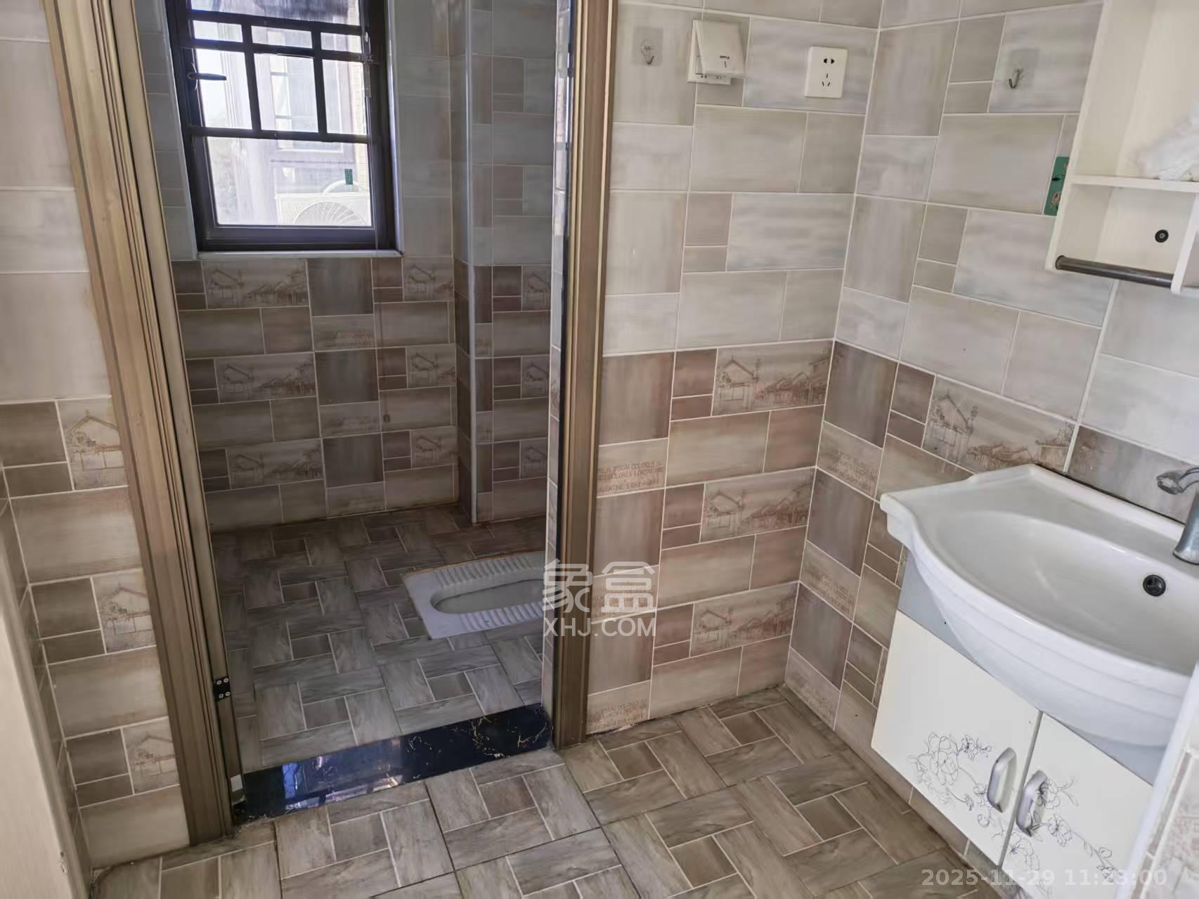 福天藏郡院子  3室2厅1卫    1800.0元/月室内图