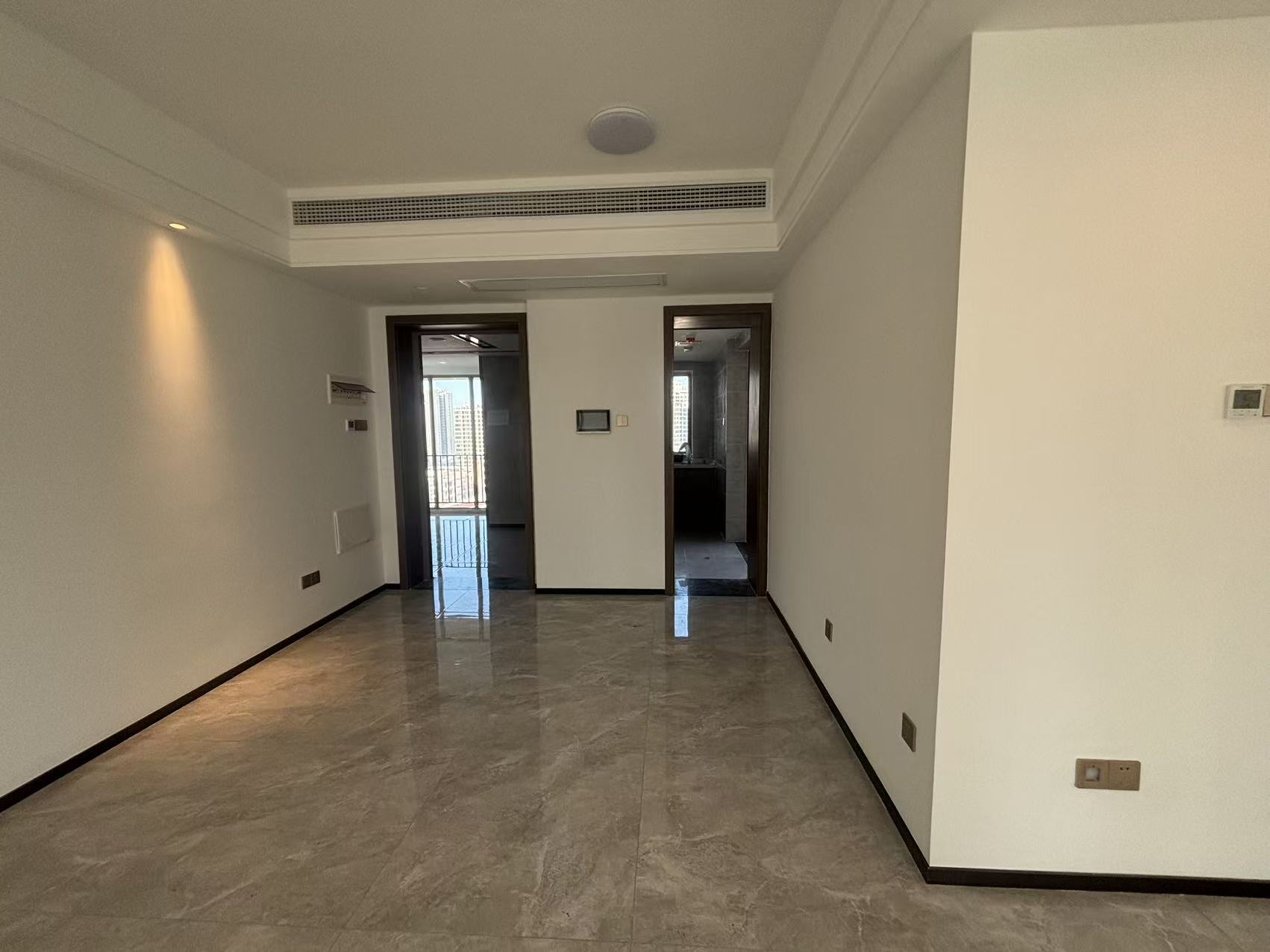 阳光金典（颐养公社阳光城二期）  3室2厅2卫    3200.0元/月室内图