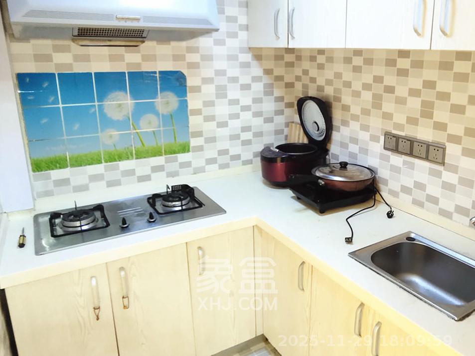 少帅府  1室1厅1卫    2300.0元/月室内图