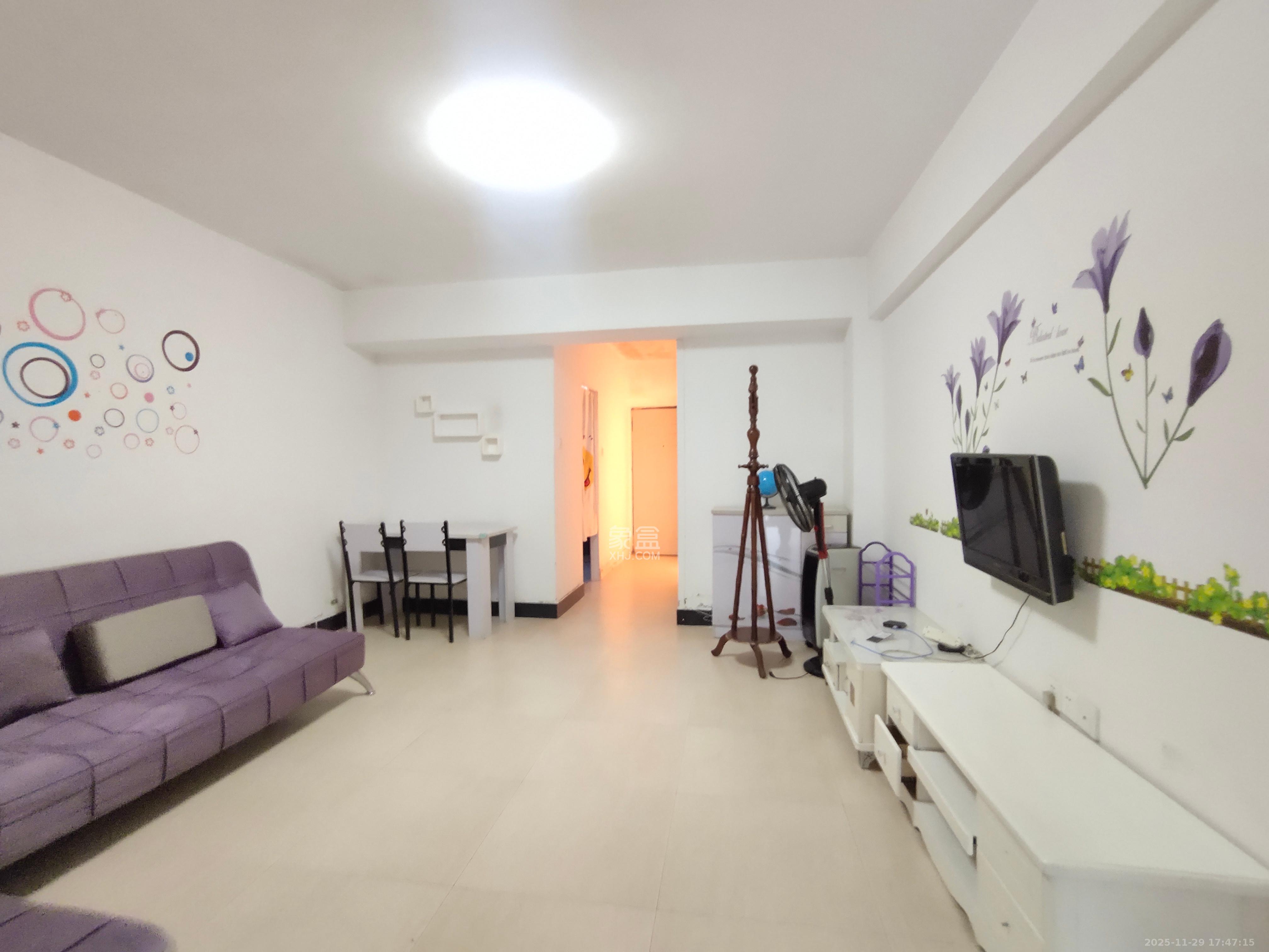 阳光100二期  1室1厅1卫    1500.0元/月室内图