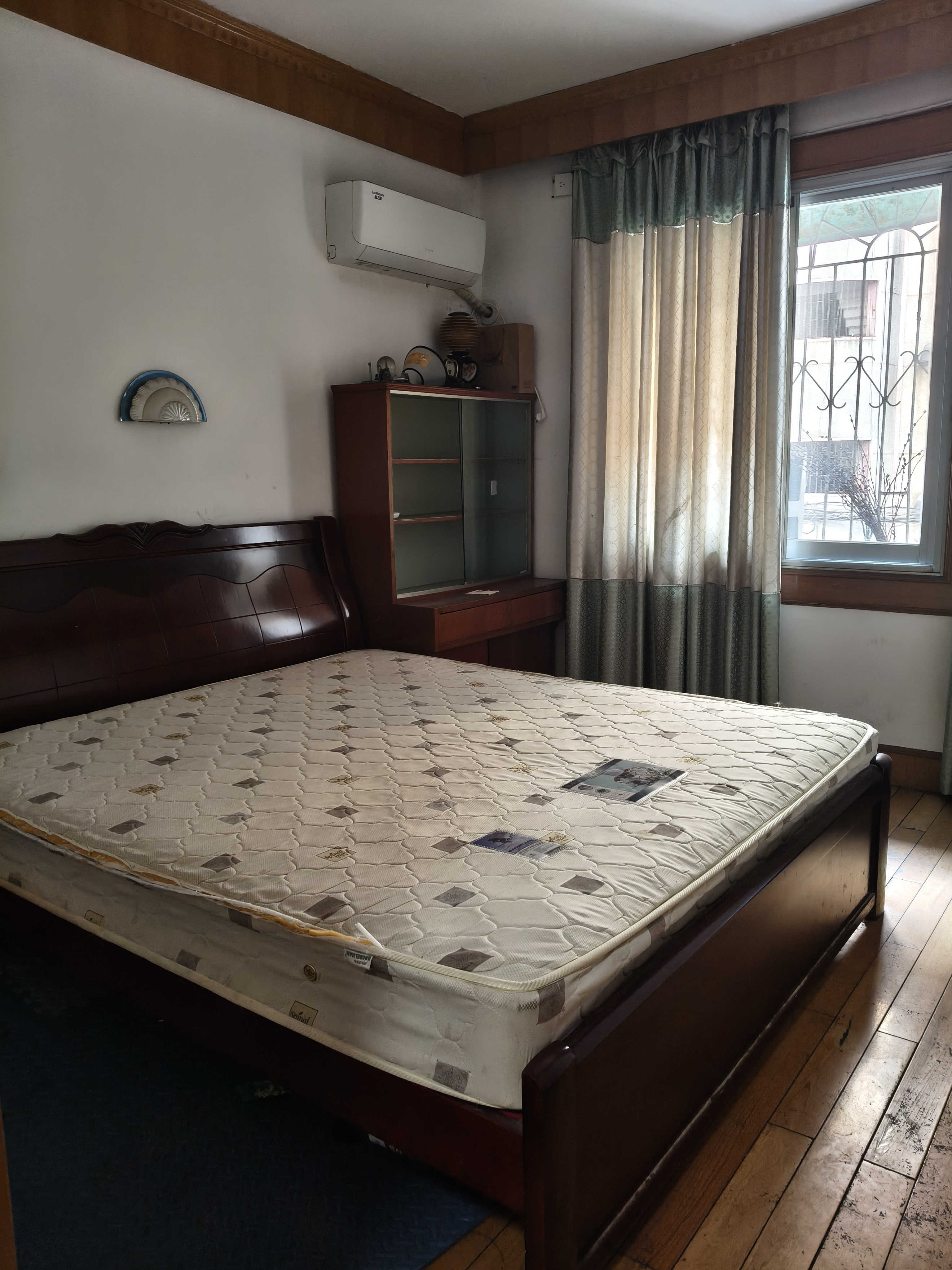 王家小区 1室0厅0卫 49.8万 王家小区 1室0厅0卫 49.8万客厅