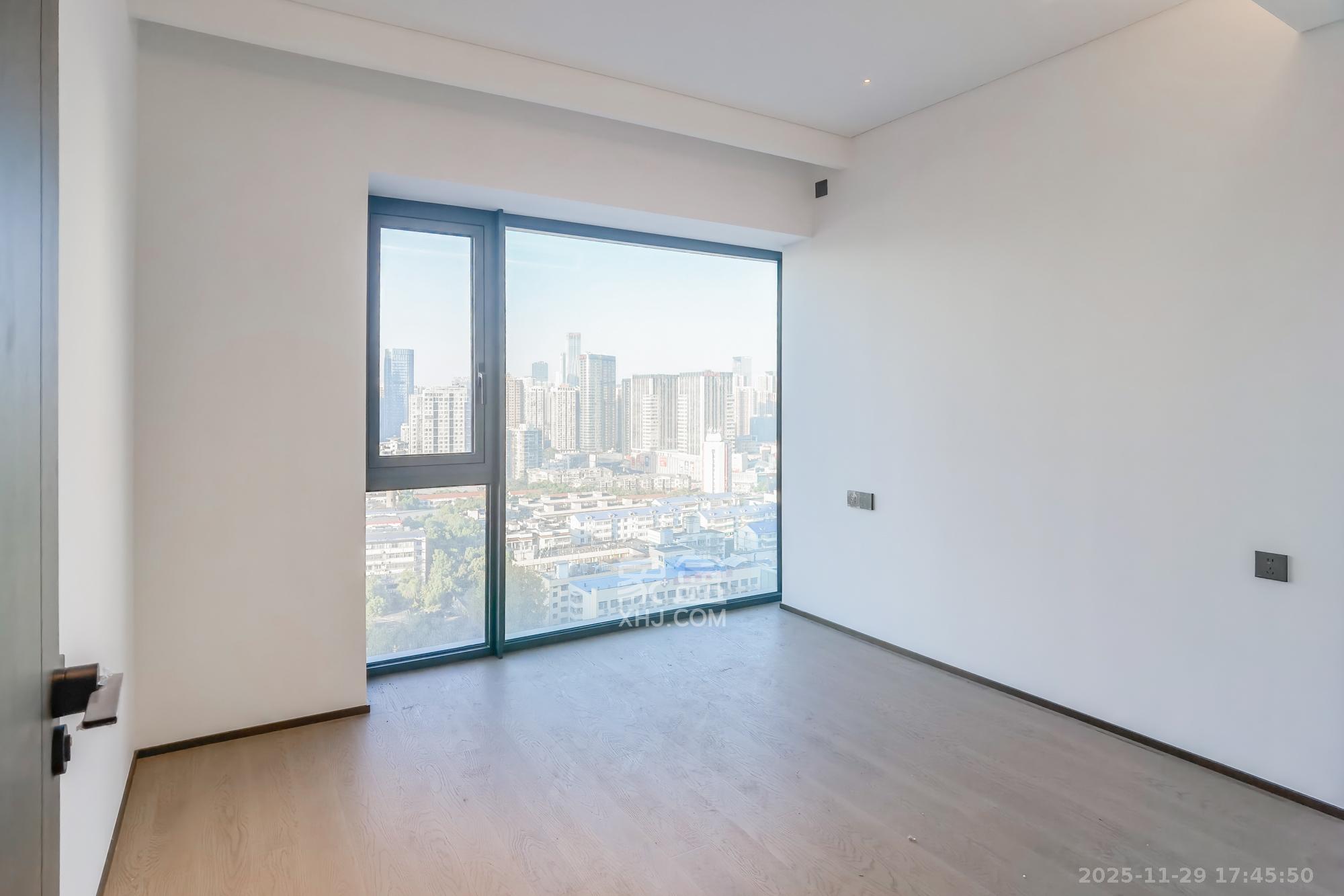 长沙悦府(华润万象城) 4室2厅3卫 540.0万 长沙悦府(华润万象城) 4室2厅3卫 540.0万卧室