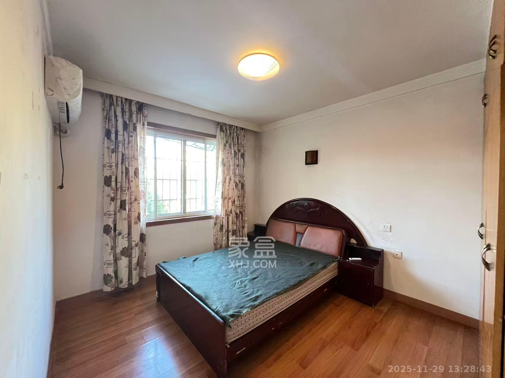 友园山庄 2室2厅1卫 1700.0元/月 友园山庄 2室2厅1卫 1700.0元/月室内图