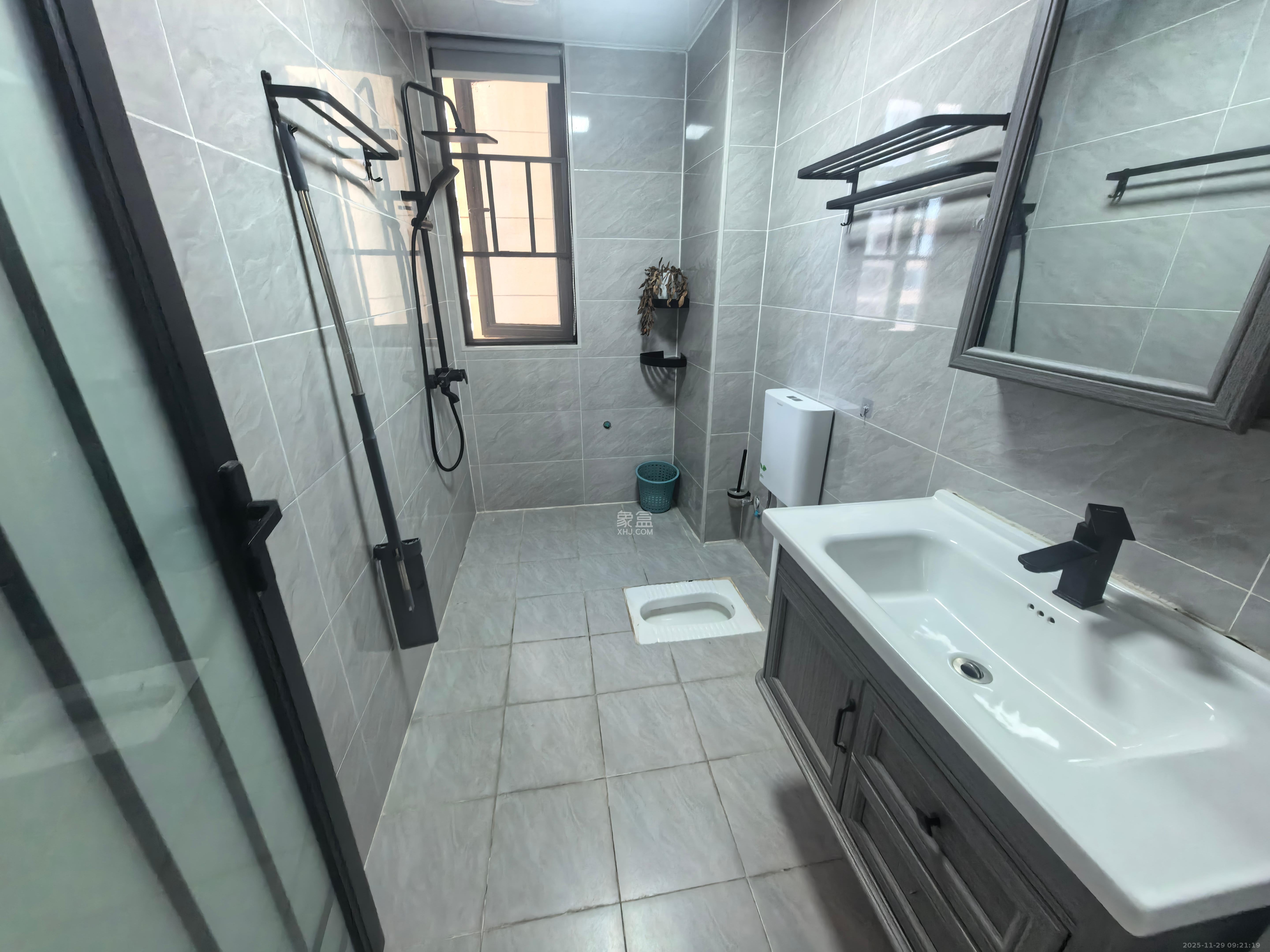 远洋红星天铂一期  3室2厅2卫    2700.0元/月室内图