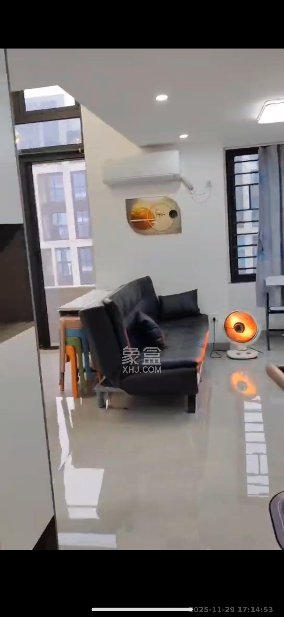 新城悦隽公园  2室1厅1卫    2000.0元/月