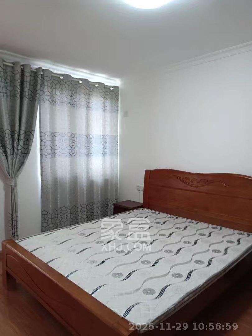 长沙卷烟厂高层小区 3室2厅1卫 2400.0元/月 长沙卷烟厂高层小区 3室2厅1卫 2400.0元/月室内图