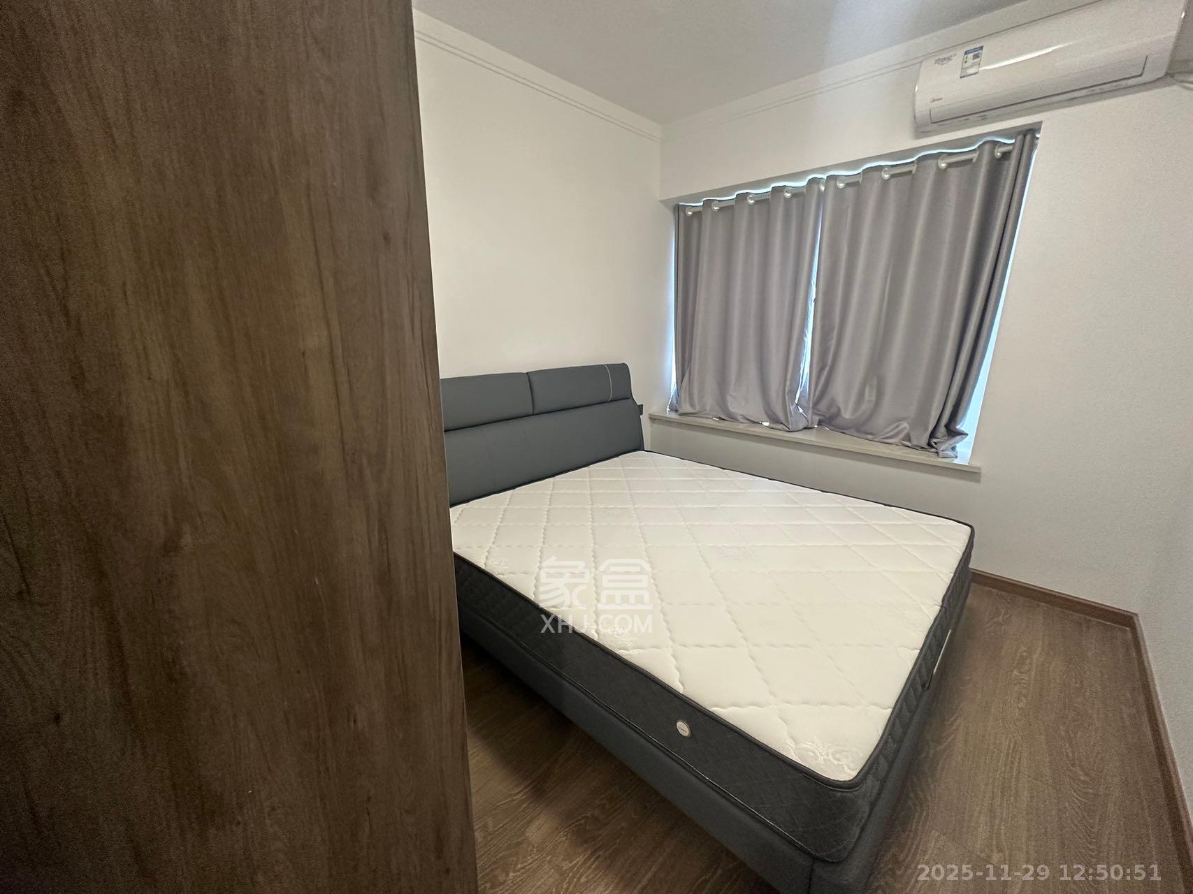 招商华发依云曦城  3室2厅2卫    2600.0元/月室内图