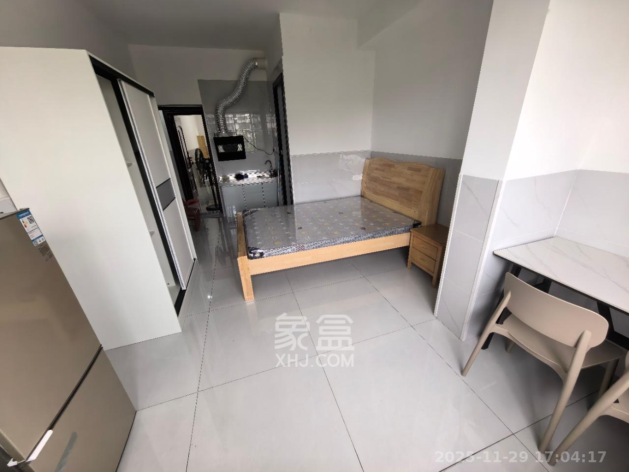 长沙金丰小区  1室1厅1卫    1300.0元/月