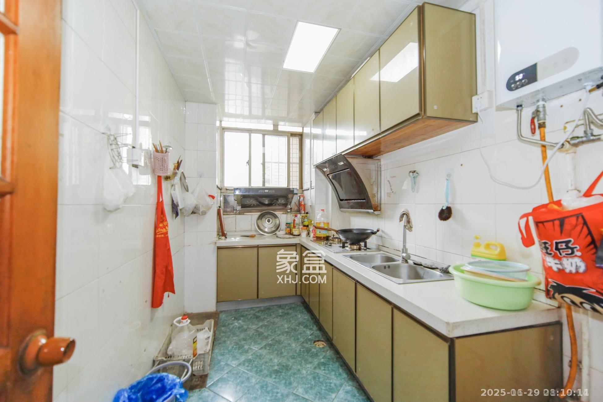 中建五局信和苑一区  1室1厅1卫    1500.0元/月室内图