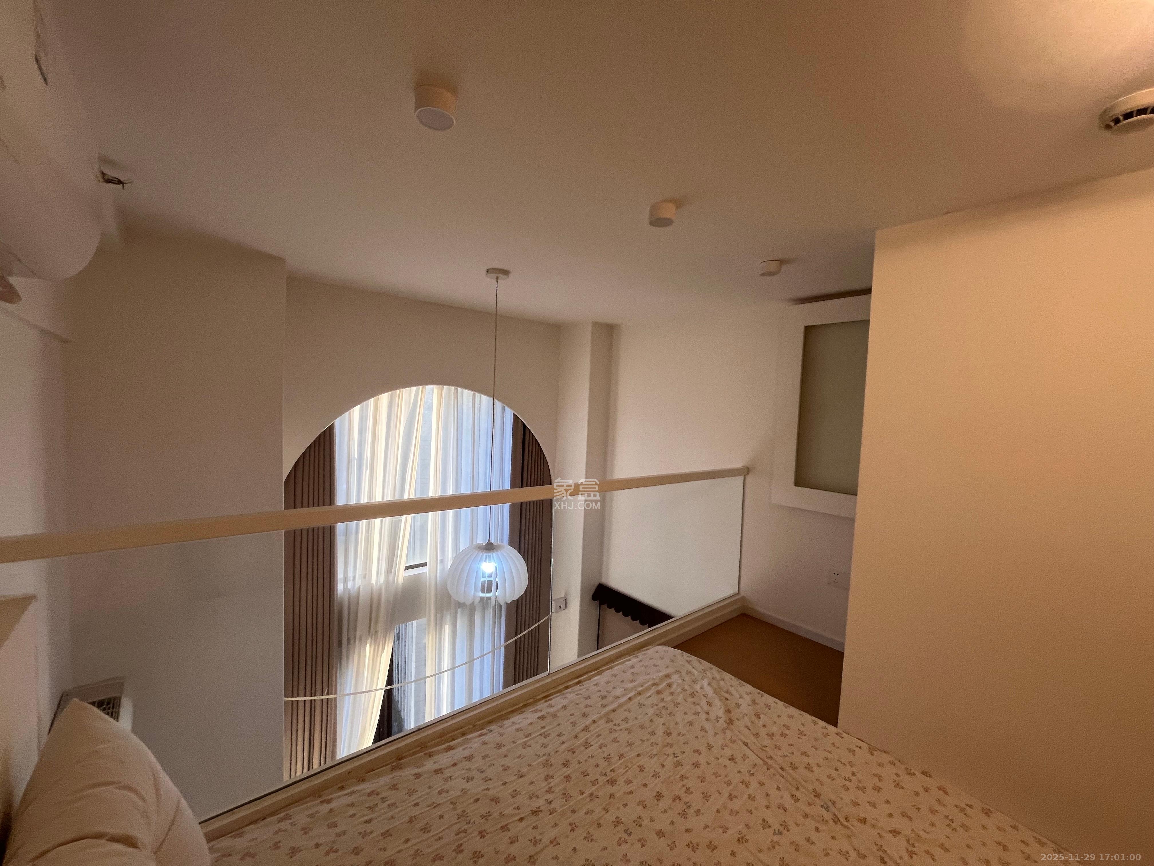 卓越江岸 2室1厅1卫 2600.0元/月 卓越江岸 2室1厅1卫 2600.0元/月室内图