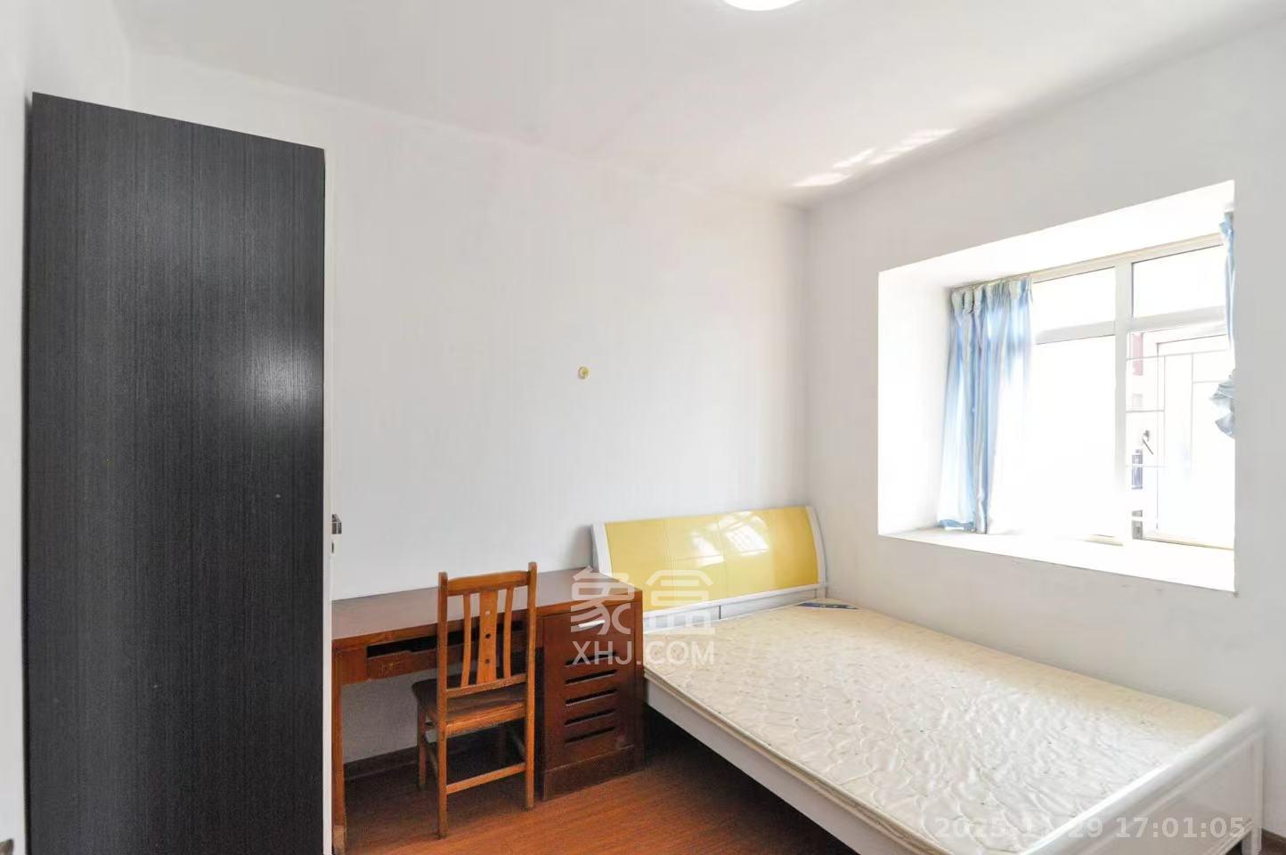 西点公园里 2室2厅1卫 2200.0元/月 西点公园里 2室2厅1卫 2200.0元/月室内图