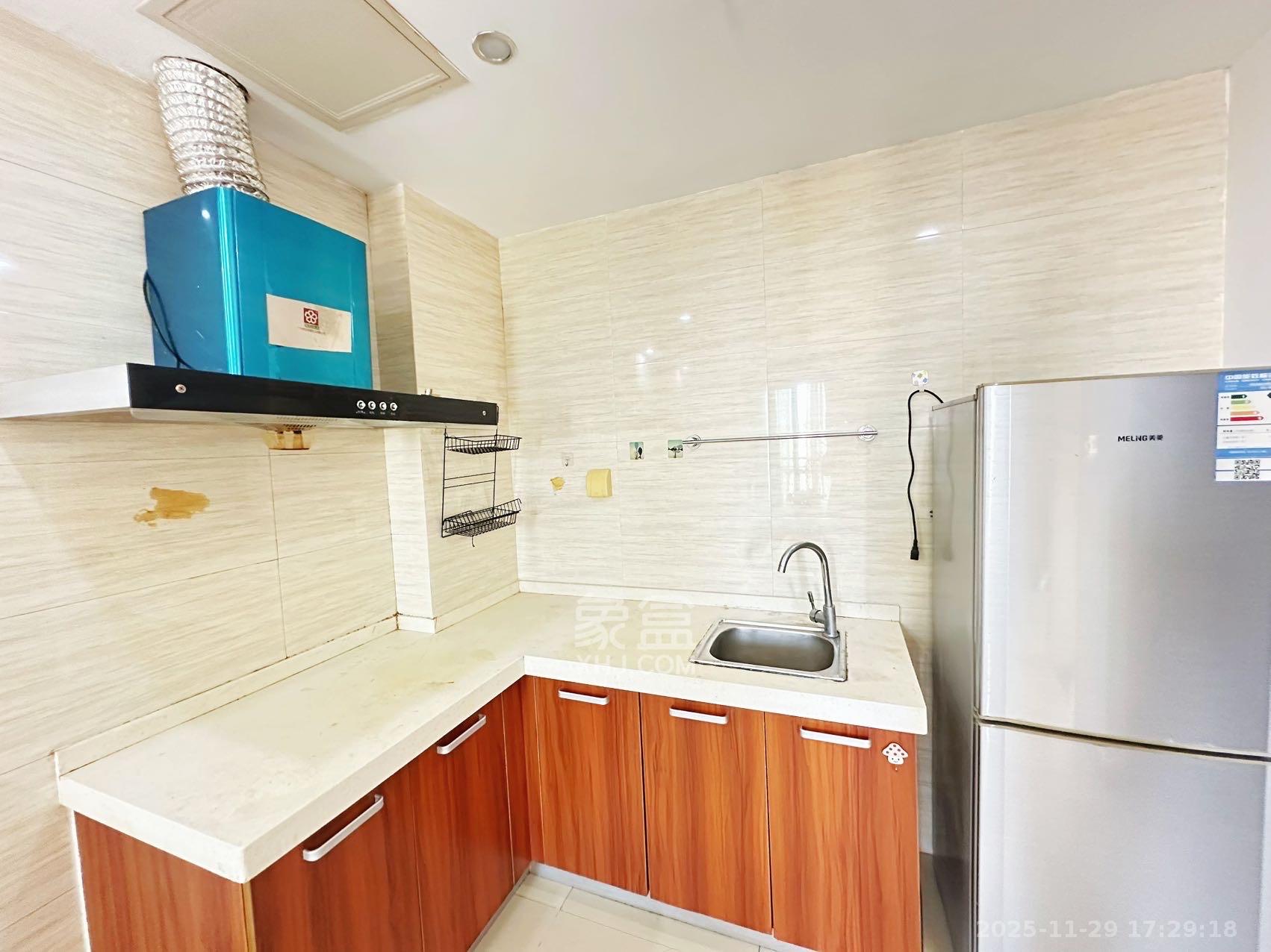 中建木莲工社 1室1厅1卫 1800.0元/月 中建木莲工社 1室1厅1卫 1800.0元/月室内图