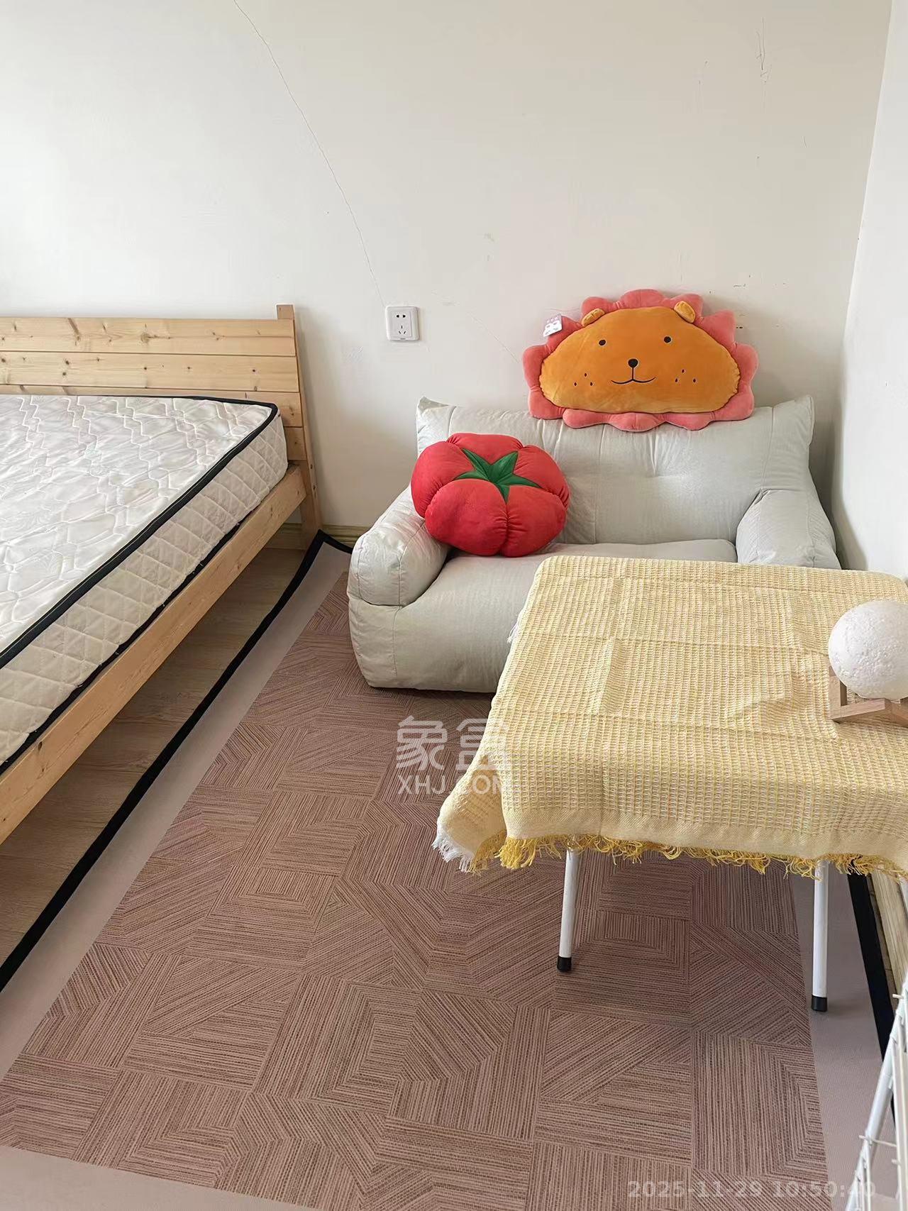 五江天街北区  3室1厅1卫    1300.0元/月