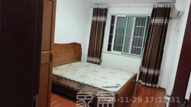 玛依拉山庄  3室2厅2卫    2800.0元/月室内图